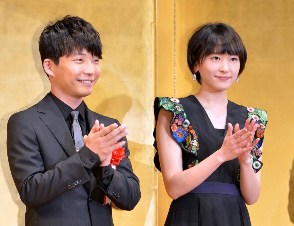 星野源の妻は新垣結衣！馴れ初めや別居デマの真相＆2026年最新の第1子誕生まで徹底解説