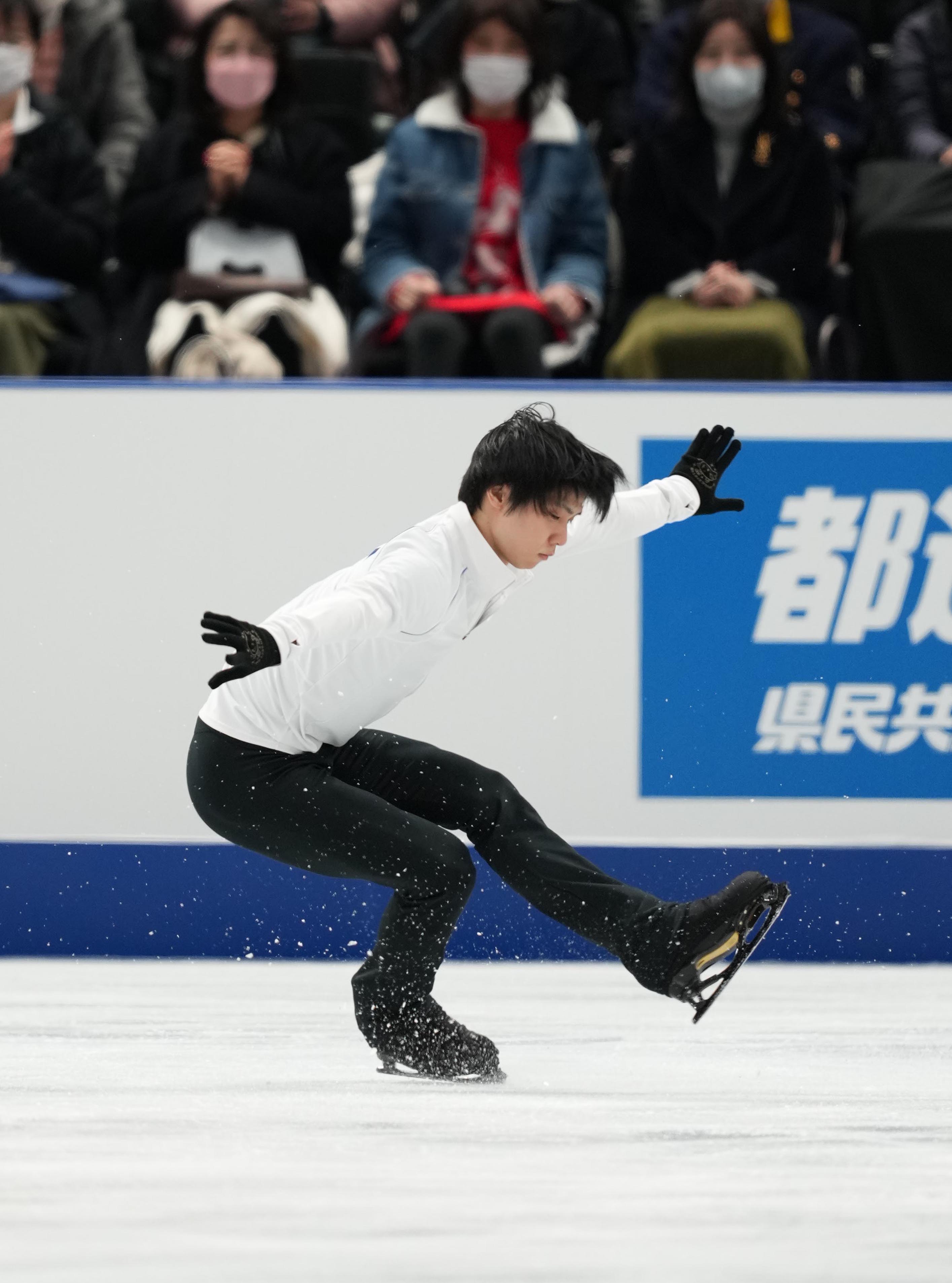 羽生結弦、公式練習で初の４回転半着氷 ２６日フリーで前人未到の大技