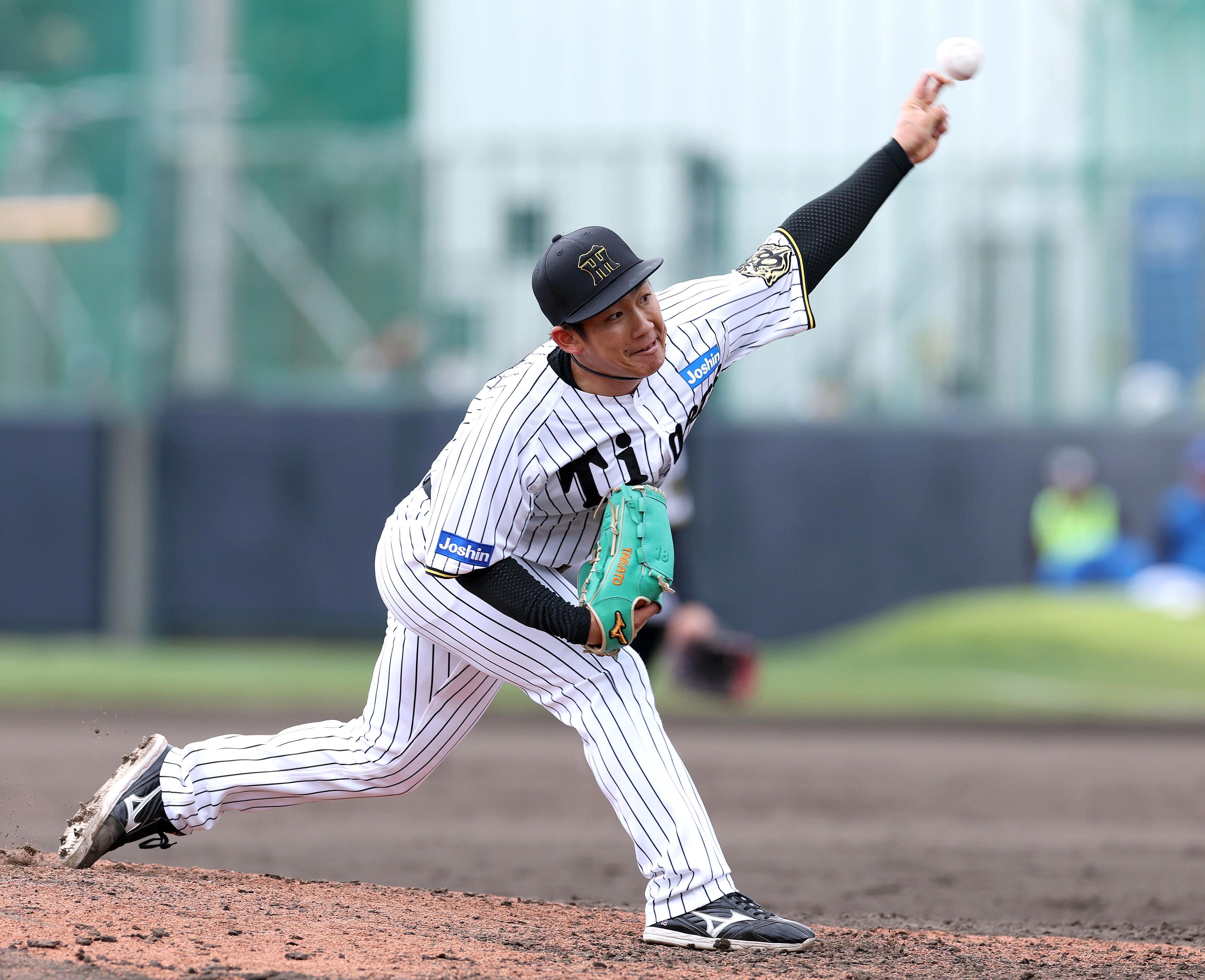 阪神D1位・伊原陵人、「燃えて」0封デビュー 自己最速タイ149キロ 内角 阪神D1位・伊原陵人、「燃えて」0封デビュー 自己最速タイ149キロ 内角