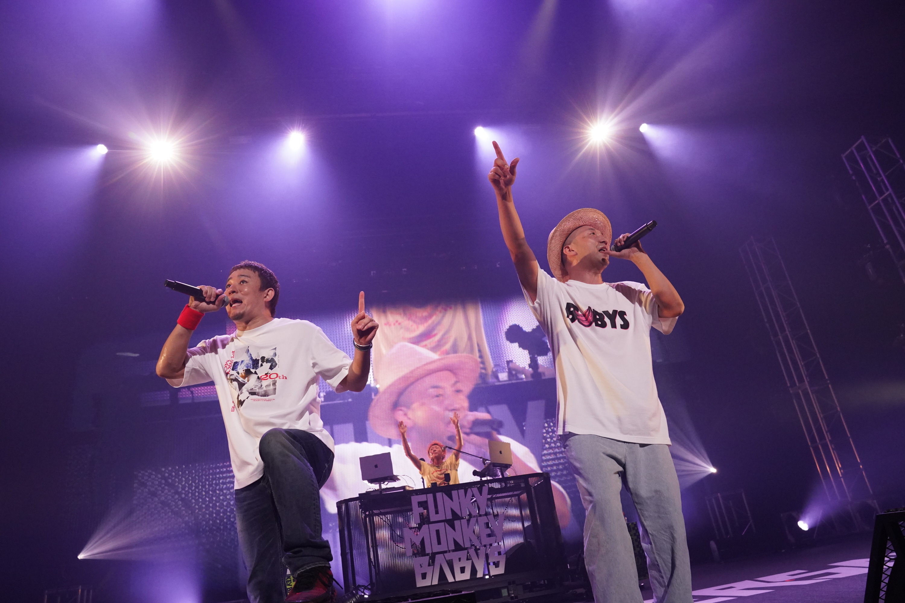 FUNKY MONKEY BΛBY'S、20周年ツアー完走 ファンキー加藤「40周年を