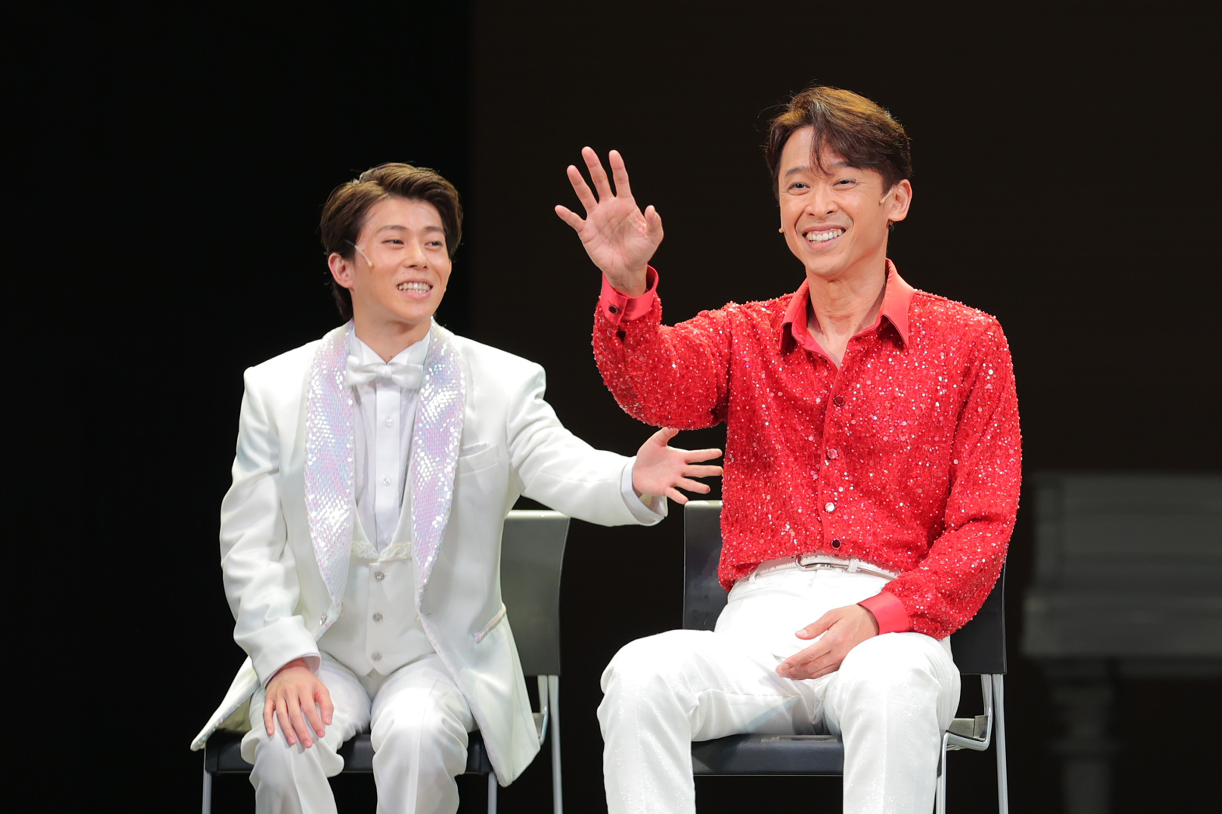 元Ｖ６坂本昌行、後輩・末澤誠也と魅惑のＬＯＶＥシーン 主演ミュージカル「ＴＨＥ ＢＯＹ ＦＲＯＭ ＯＺ」初日 - サンスポ