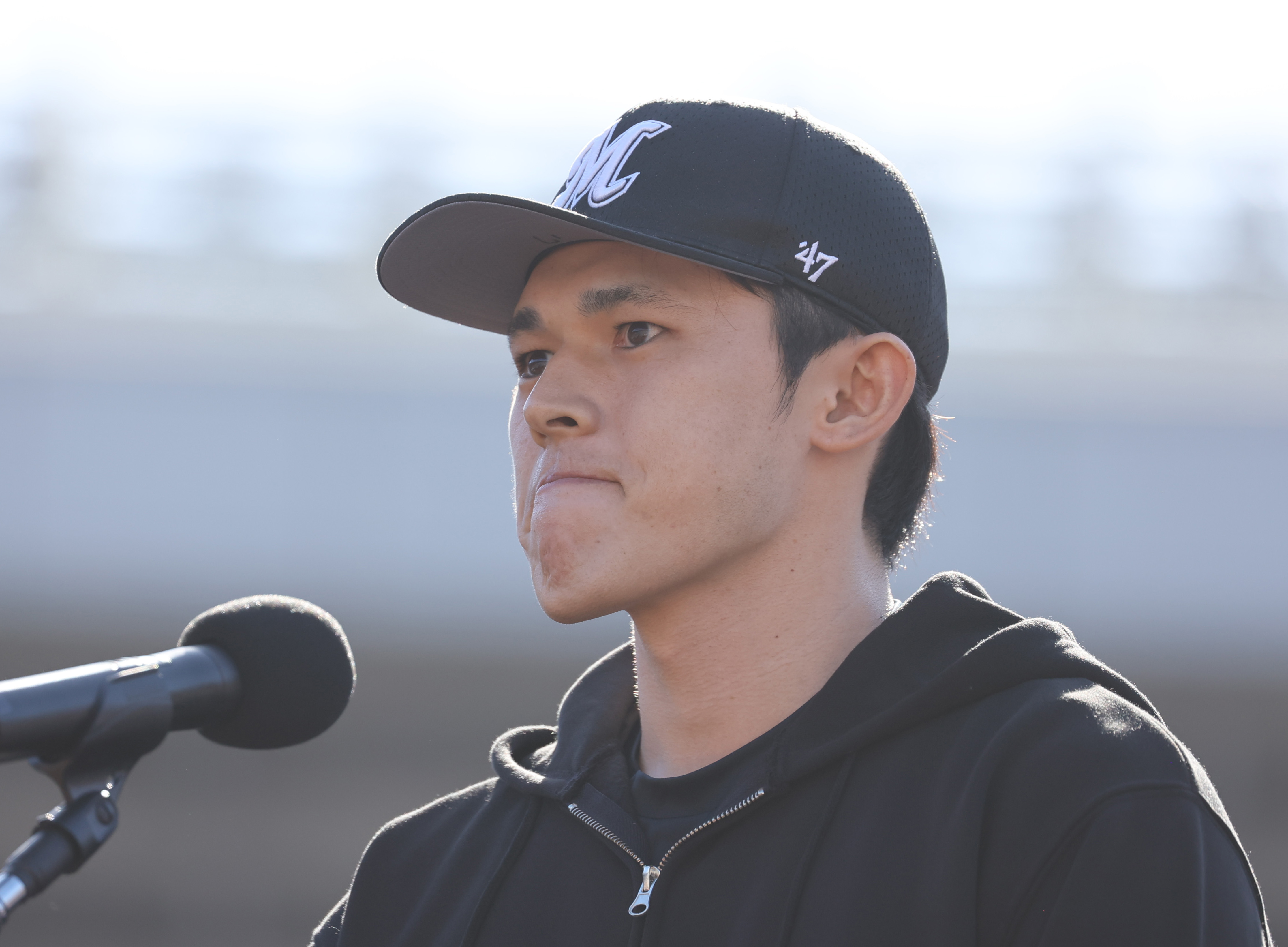 7年後に大金」「他の選手に影響」 佐々木朗希の米大リーグ挑戦を