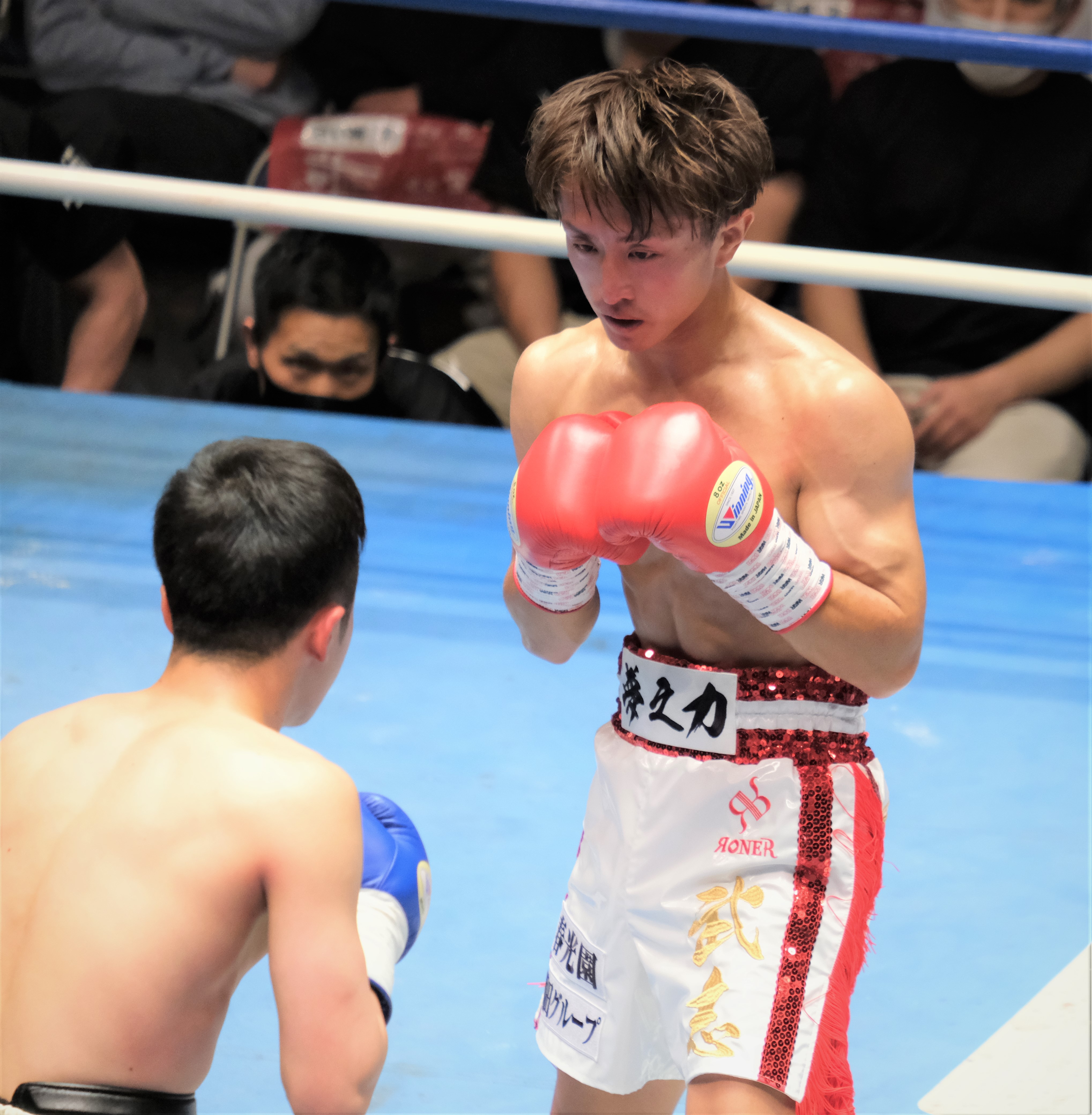 キックボクシング４戦４勝の石井武志がデビュー戦で２回ＴＫＯ勝ち／ボクシング - サンスポ