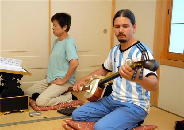 義太夫三味線の魅力に惹かれ…カナダ人男性が南あわじで浄瑠璃初舞台