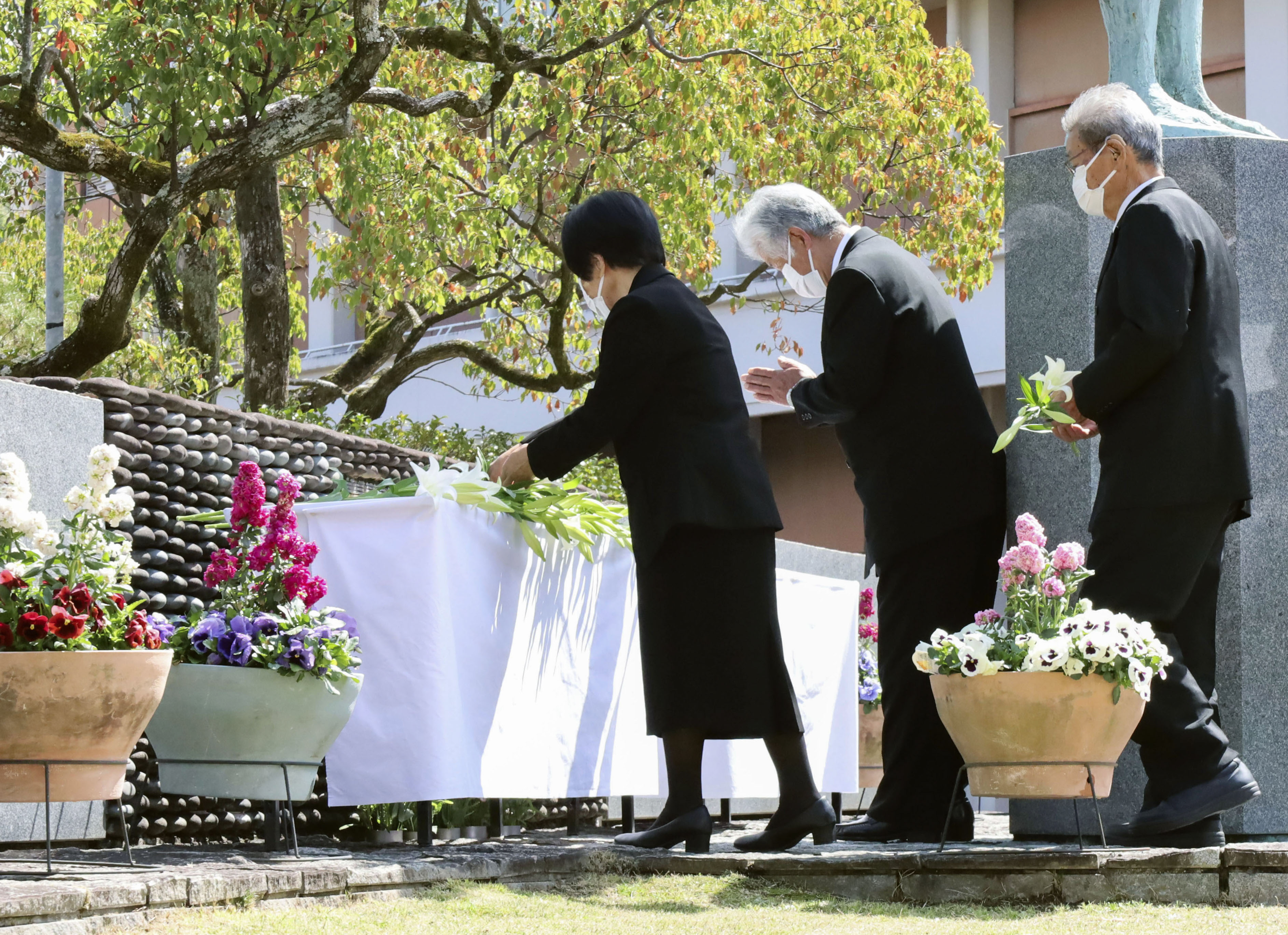 上海列車事故３４年で慰霊式 高知の高校生ら２８人犠牲 産経ニュース