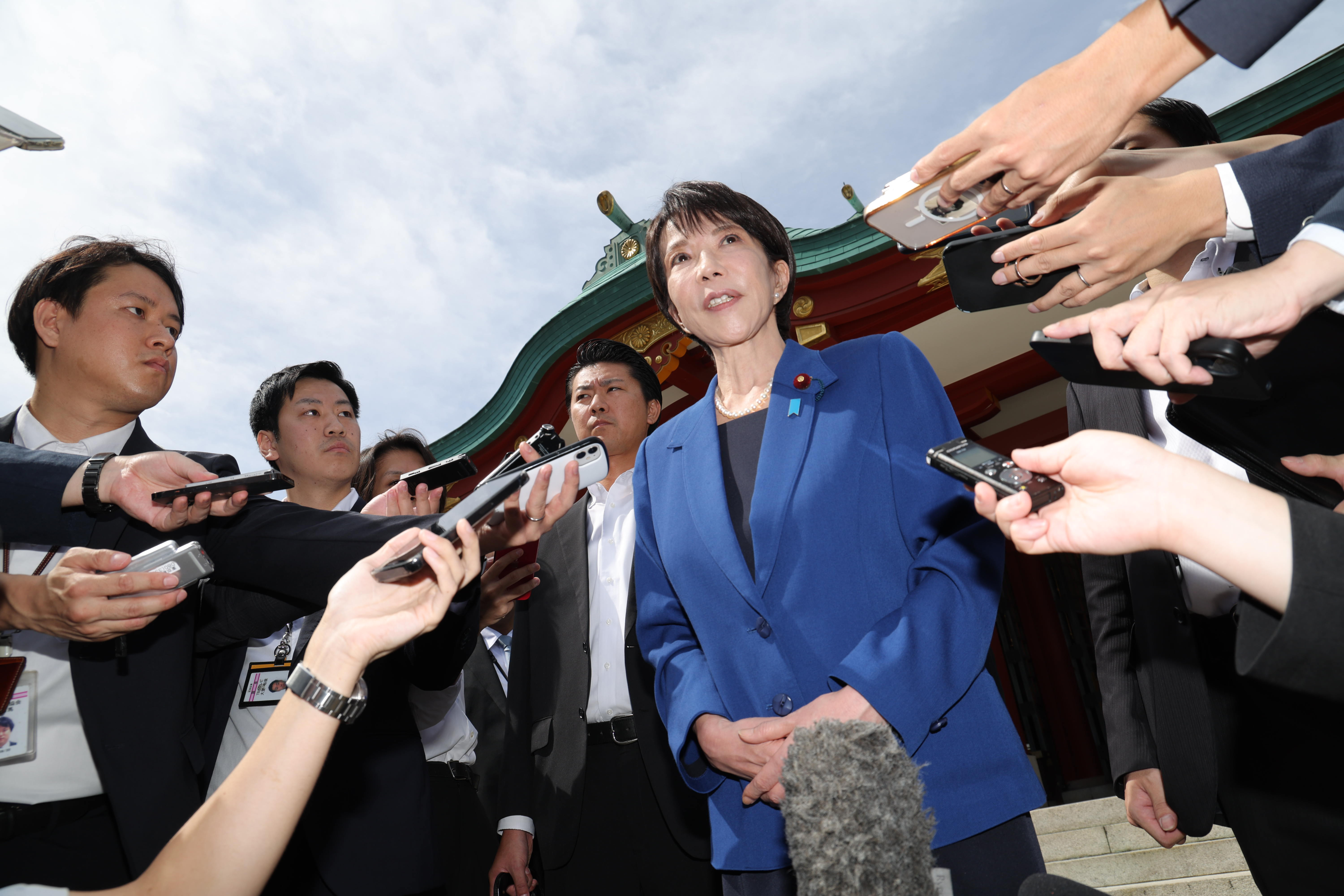 高市早苗総裁爆誕記念‼️　Agilite K-19 プレートキャリア 自民総裁選に出馬の高市早苗氏、早期の衆院解散を否定 必勝祈願で