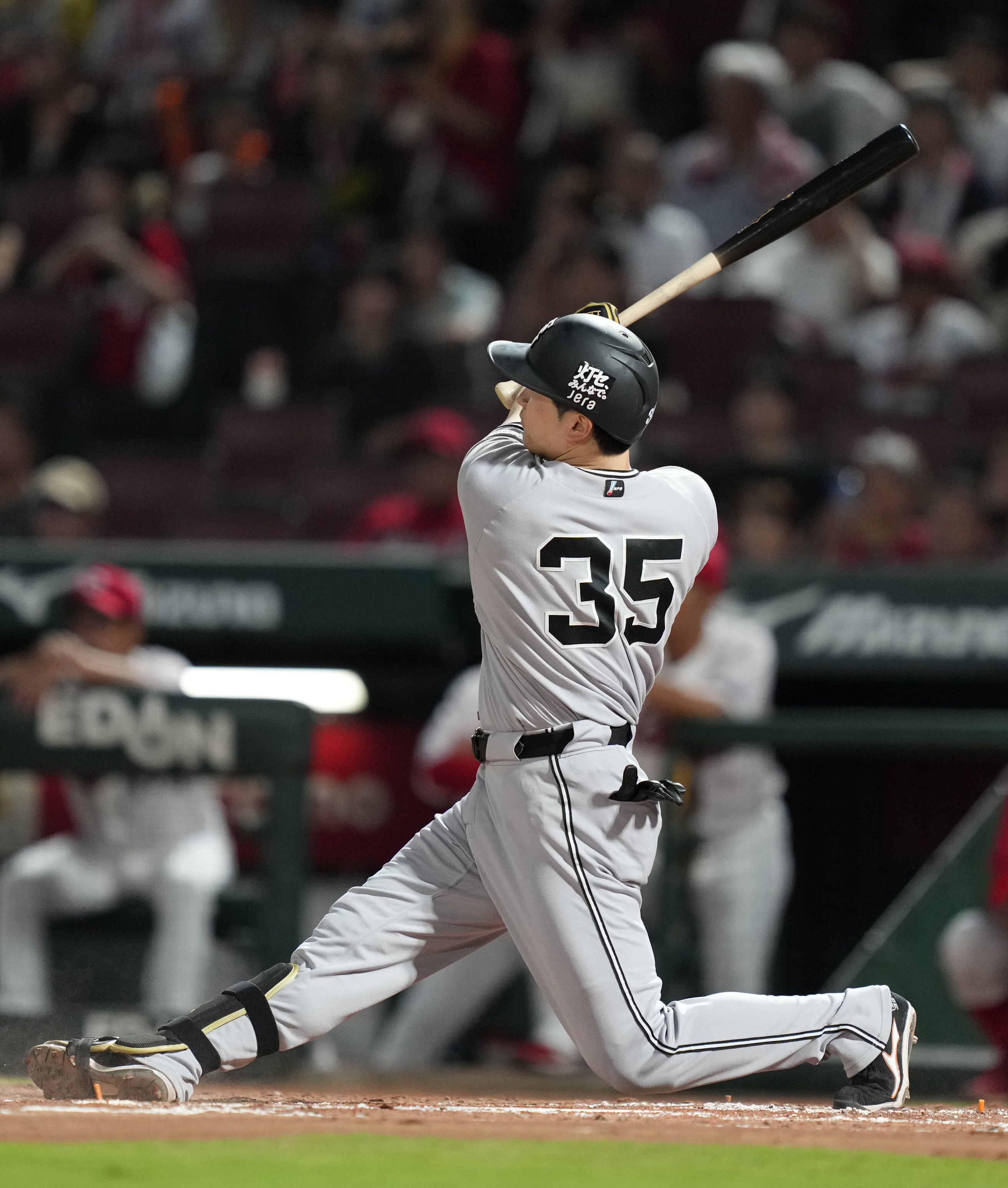 巨人・泉口友汰、自己最多更新の7号3ランで先制「最初のチャンスで先制