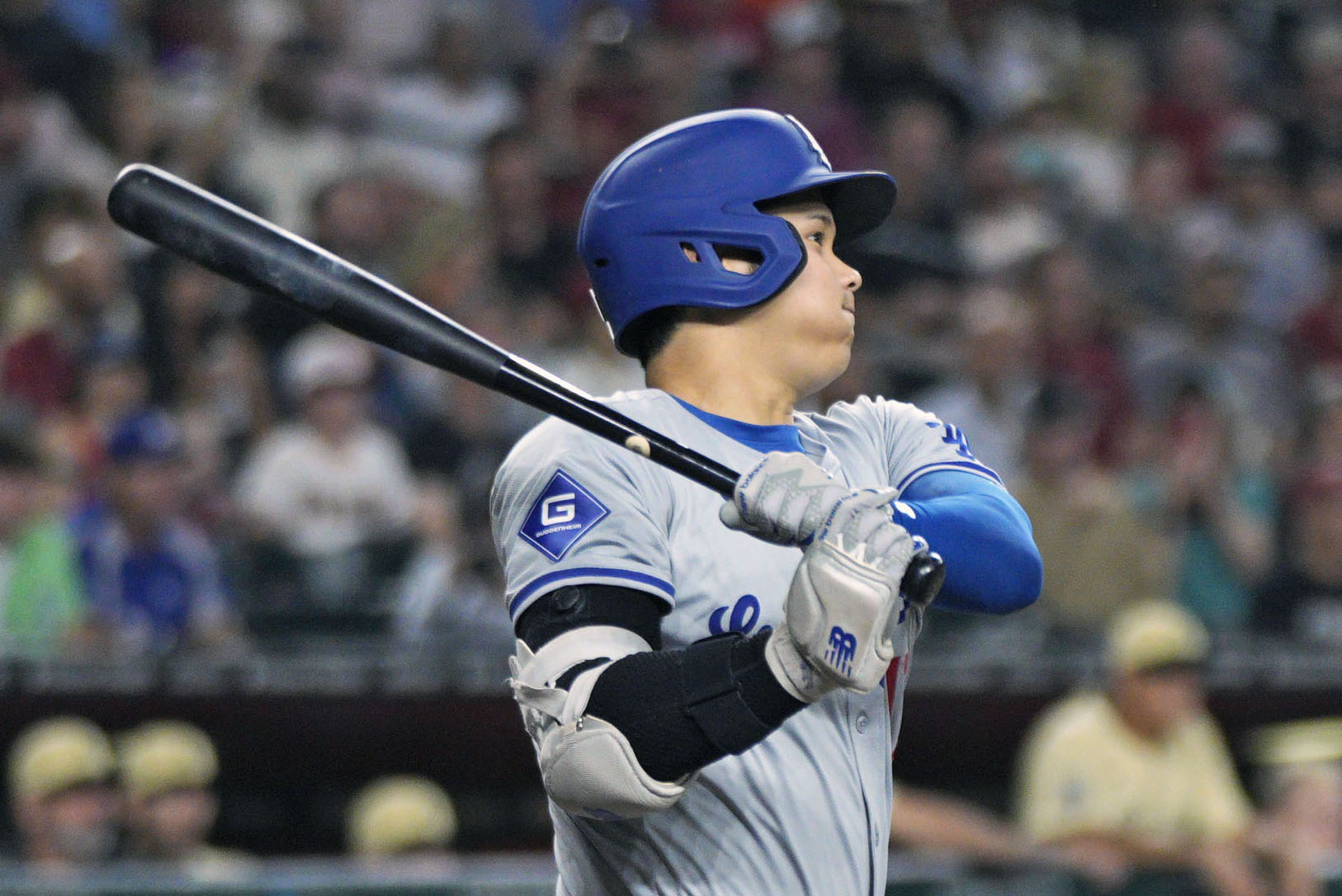 号外】ドジャース大谷翔平がメジャー史上初の「43本塁打、43盗塁」を 