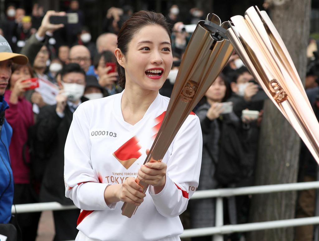 心つなぐ聖火 笑顔でリハ 石原さとみさん 力もらった 産経ニュース