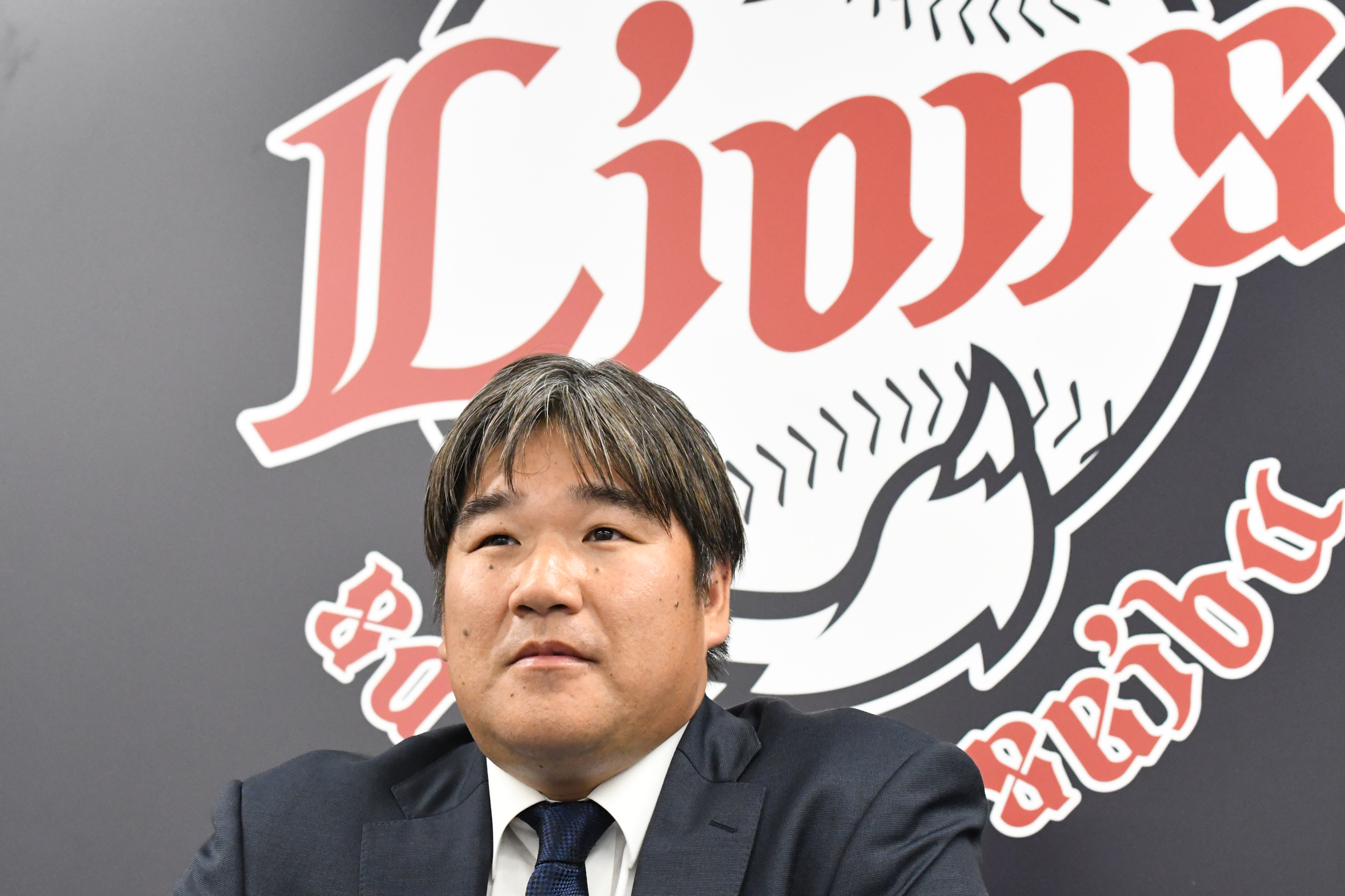 西武の中村剛也、7500万円で更改 25年目に向け「勝ちにこだわってやっ