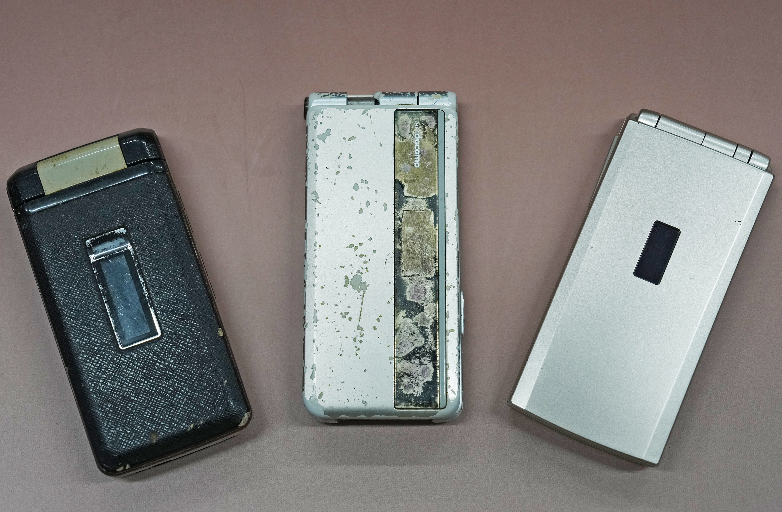 3G通信、3月末で終了「スマホなくても生きていける」が口癖のガラケー