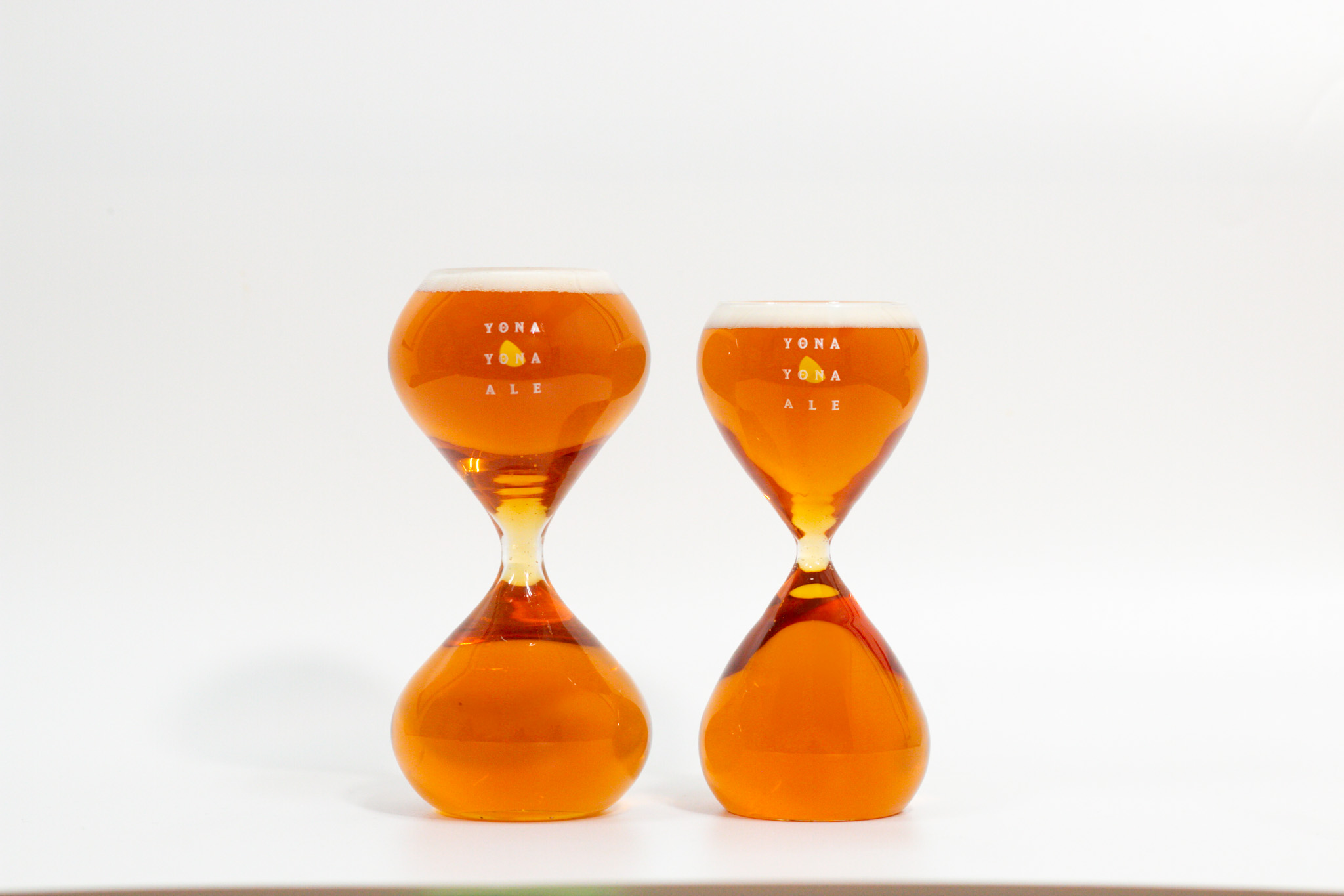 ヤッホーが適正飲酒促す〝飲みづらい〟砂時計型グラスを通年販売へ