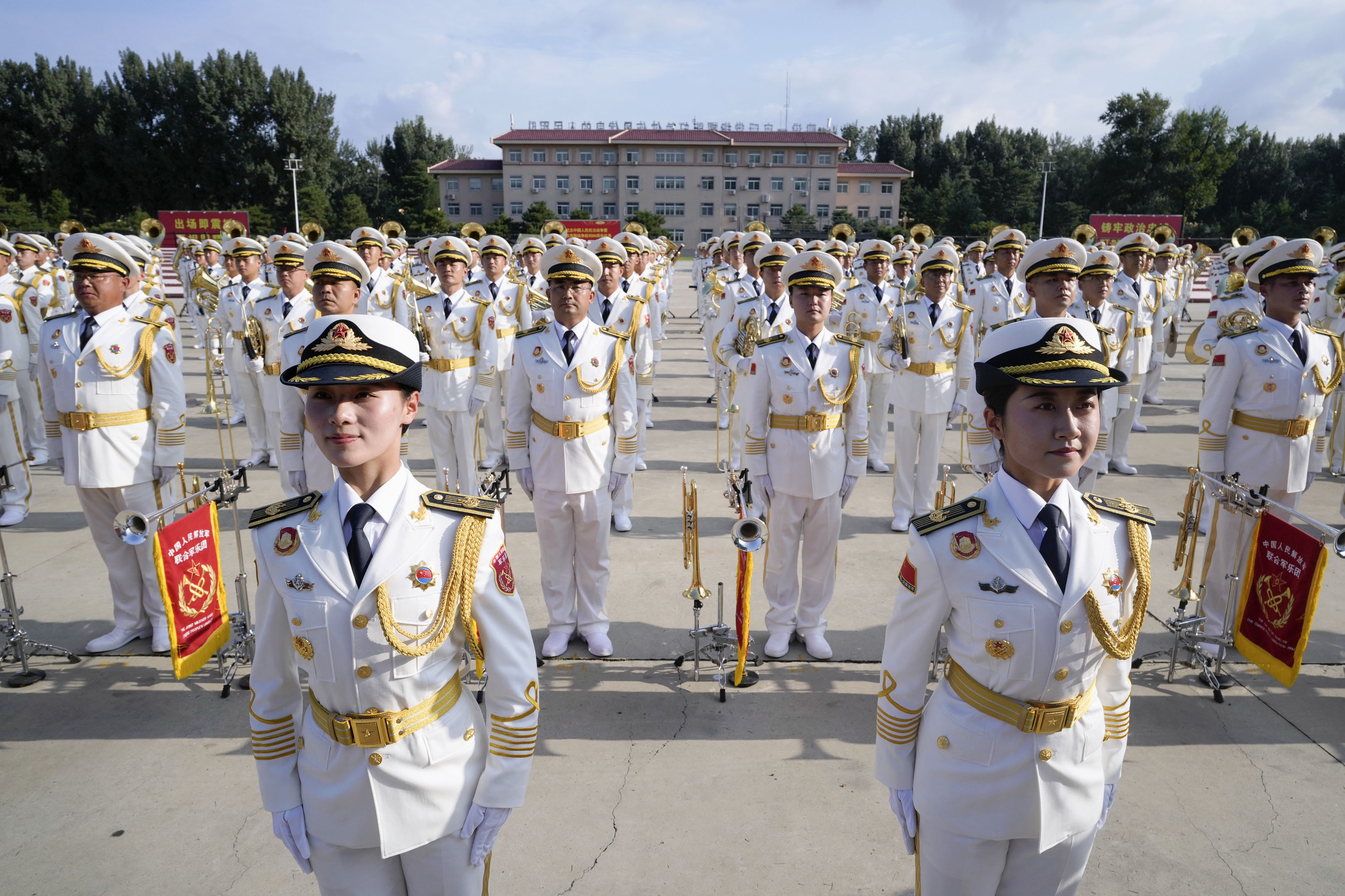 フォトギャラリー】軍事パレードに向け訓練する中国軍兵士ら 北京