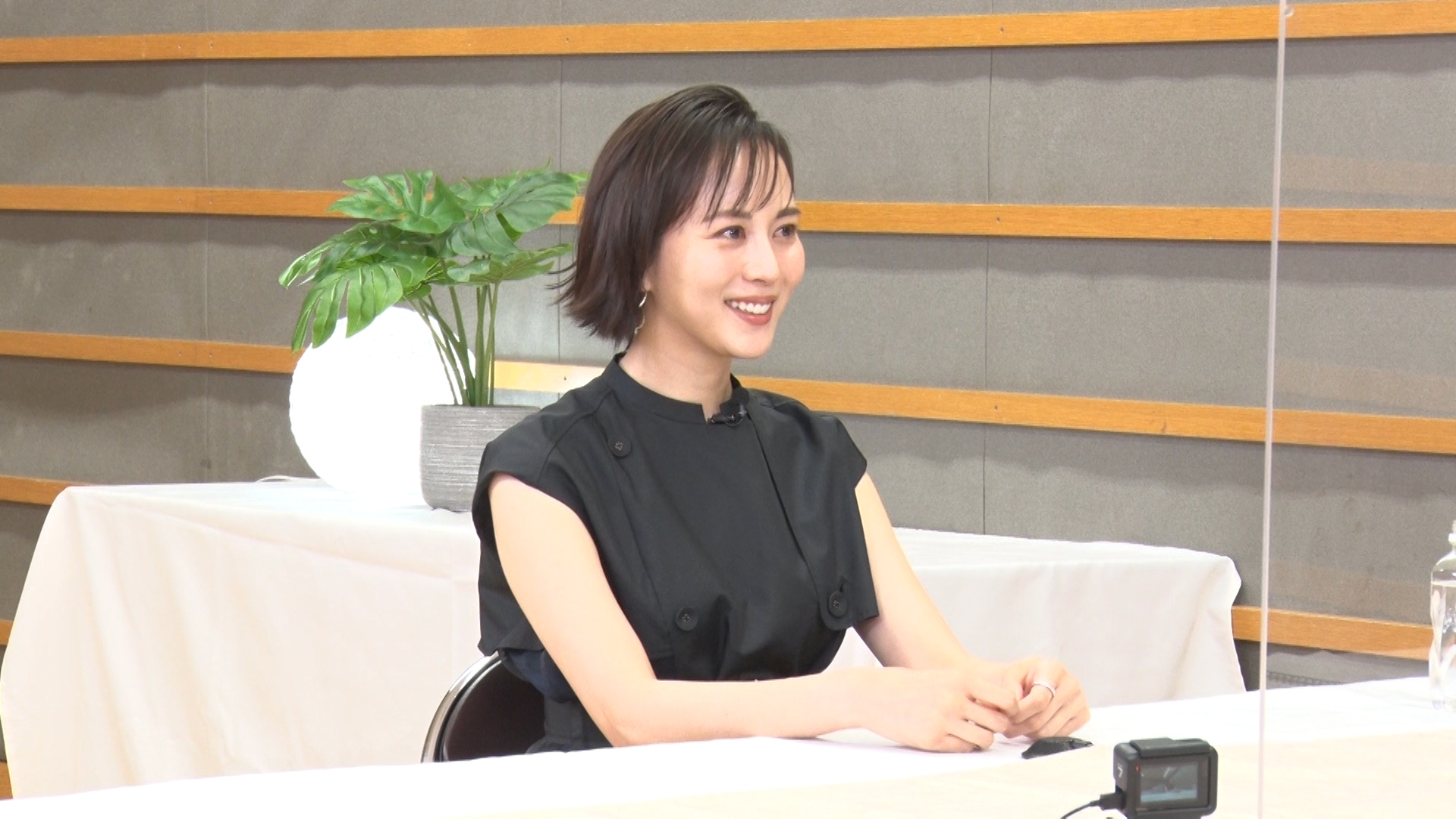 比嘉愛未が涙を見せた理由は 占い 結婚はします には笑顔 サンスポ 比嘉愛未が涙を見せた理由は 占い 結婚はします には笑顔 サンスポ