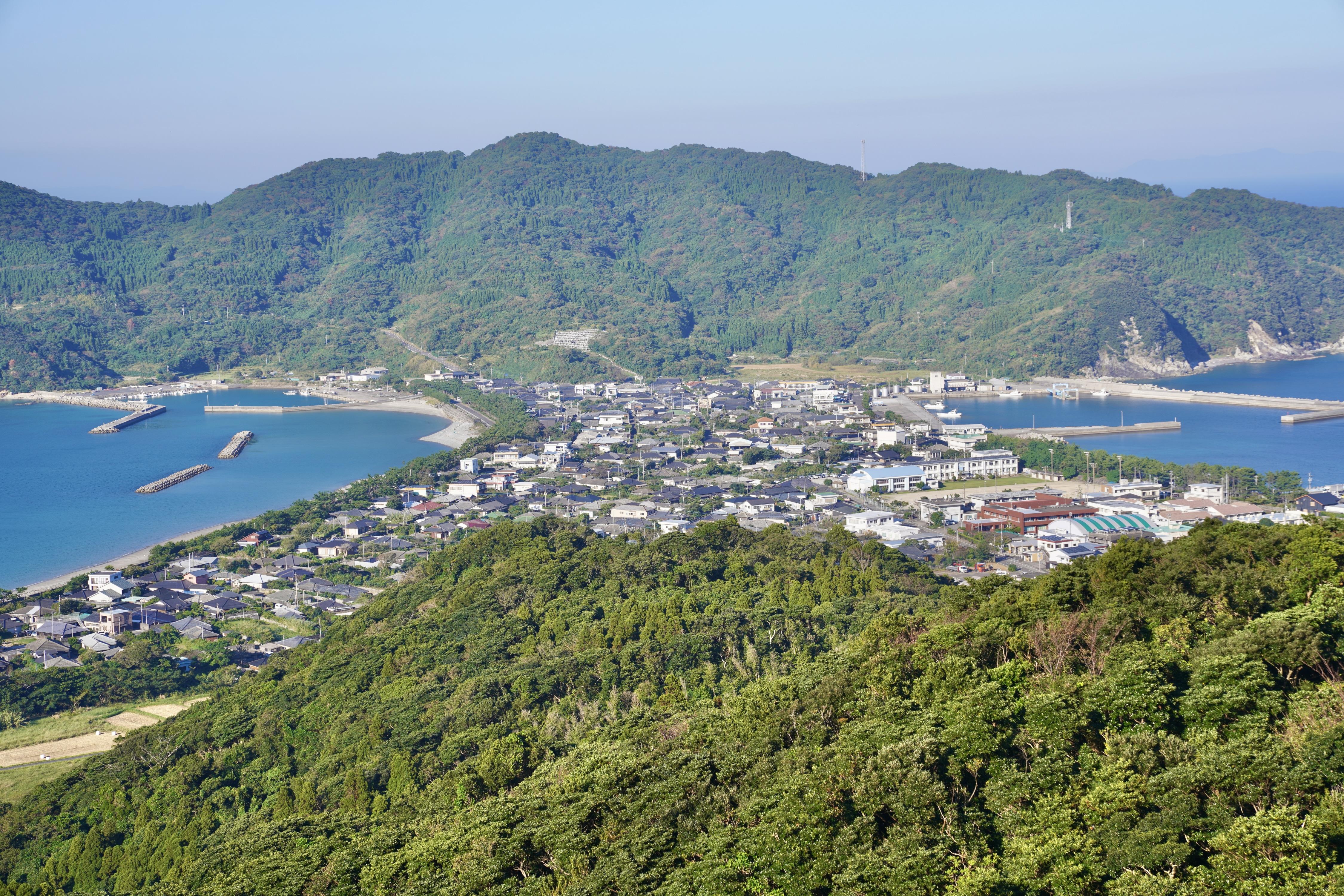 島を歩く 日本を見る】武士の世の名残留める海の要衝 甑島（こしきしま）列島㊤（鹿児島県薩摩川内市） - 産経ニュース