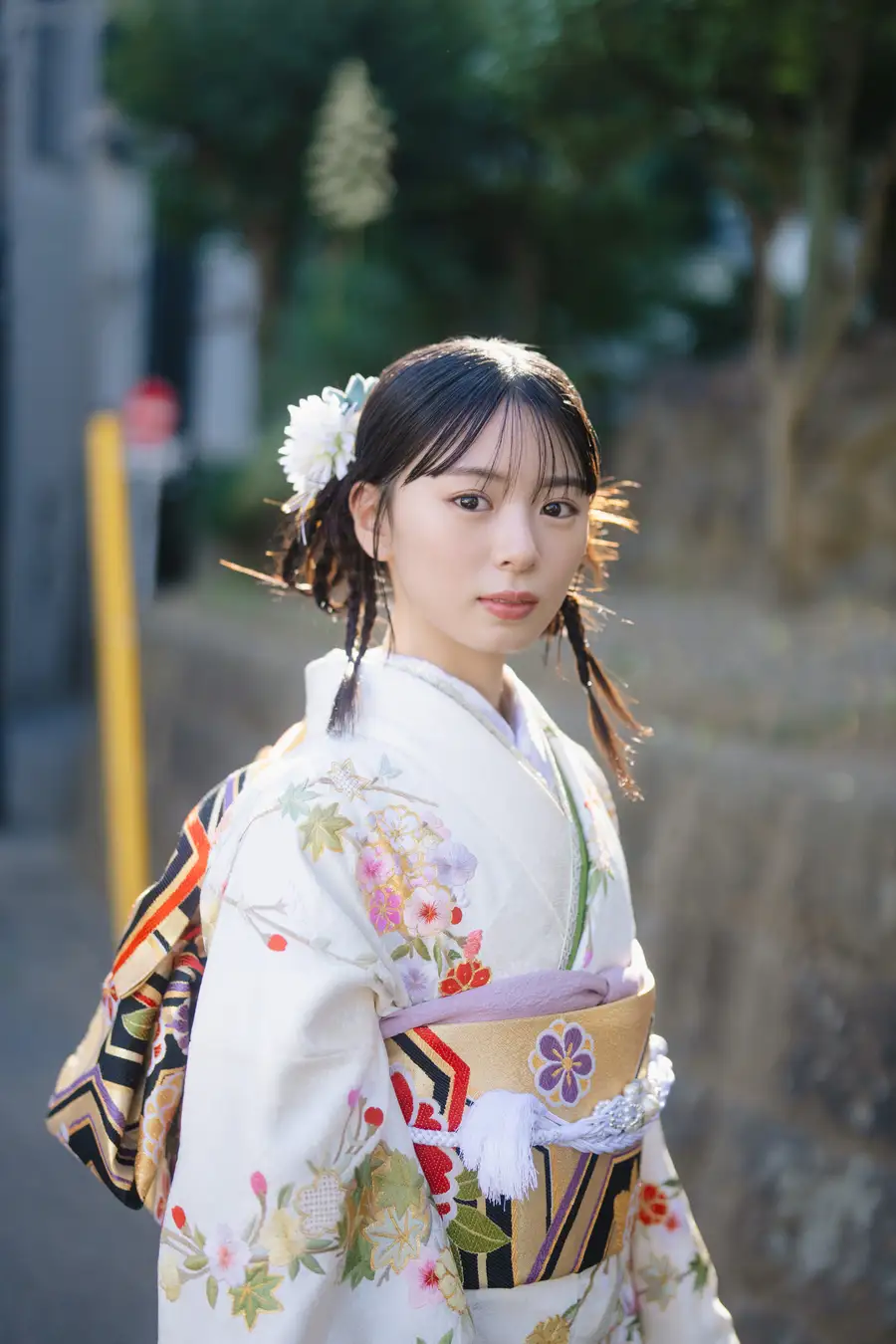 乃木坂46・菅原咲月が表紙「ハタチ」の節目迎えるアイドル9人集結（3