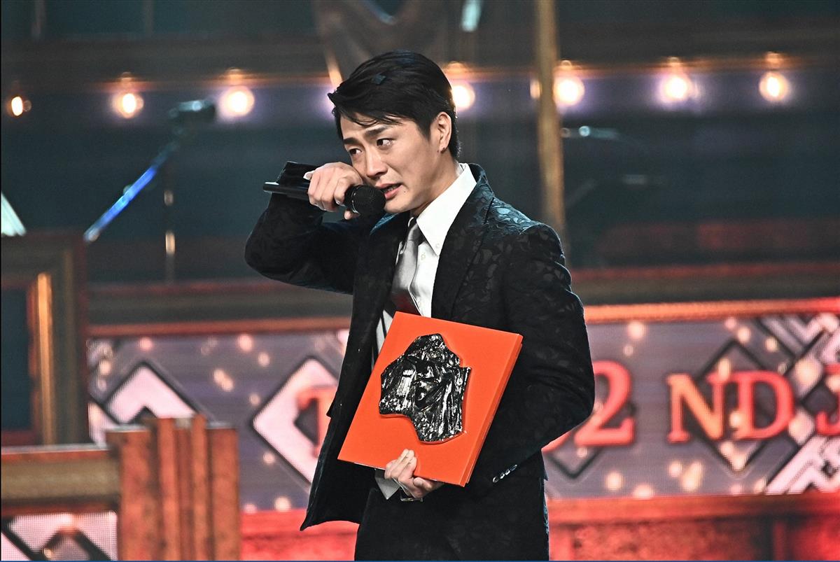 レコ大 最優秀新人賞は真田ナオキ 笑って一年を終わらせられそうです サンスポ