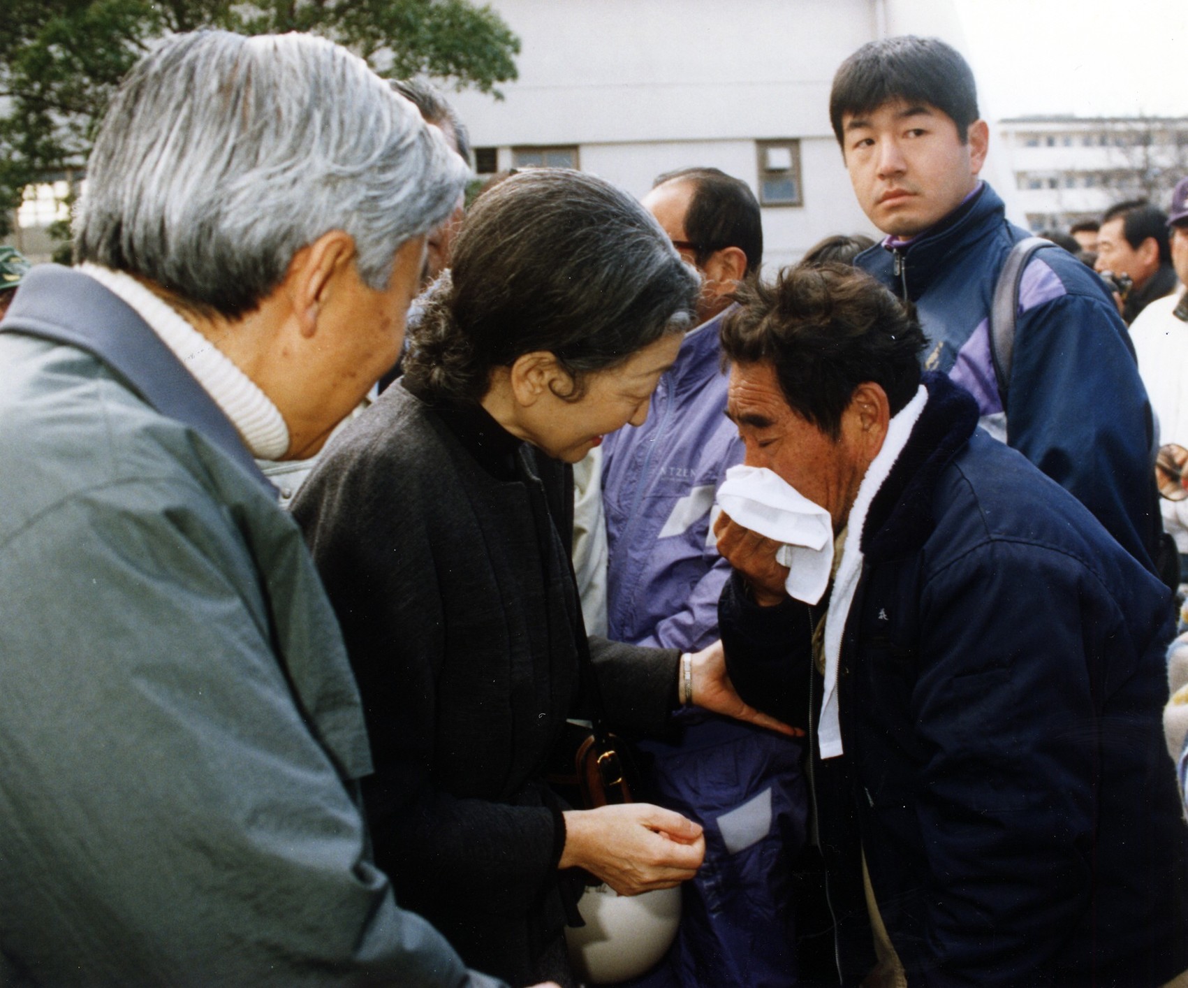 両陛下、阪神大震災30年式典ご臨席へ 「優しさ、最高の励みに」震災