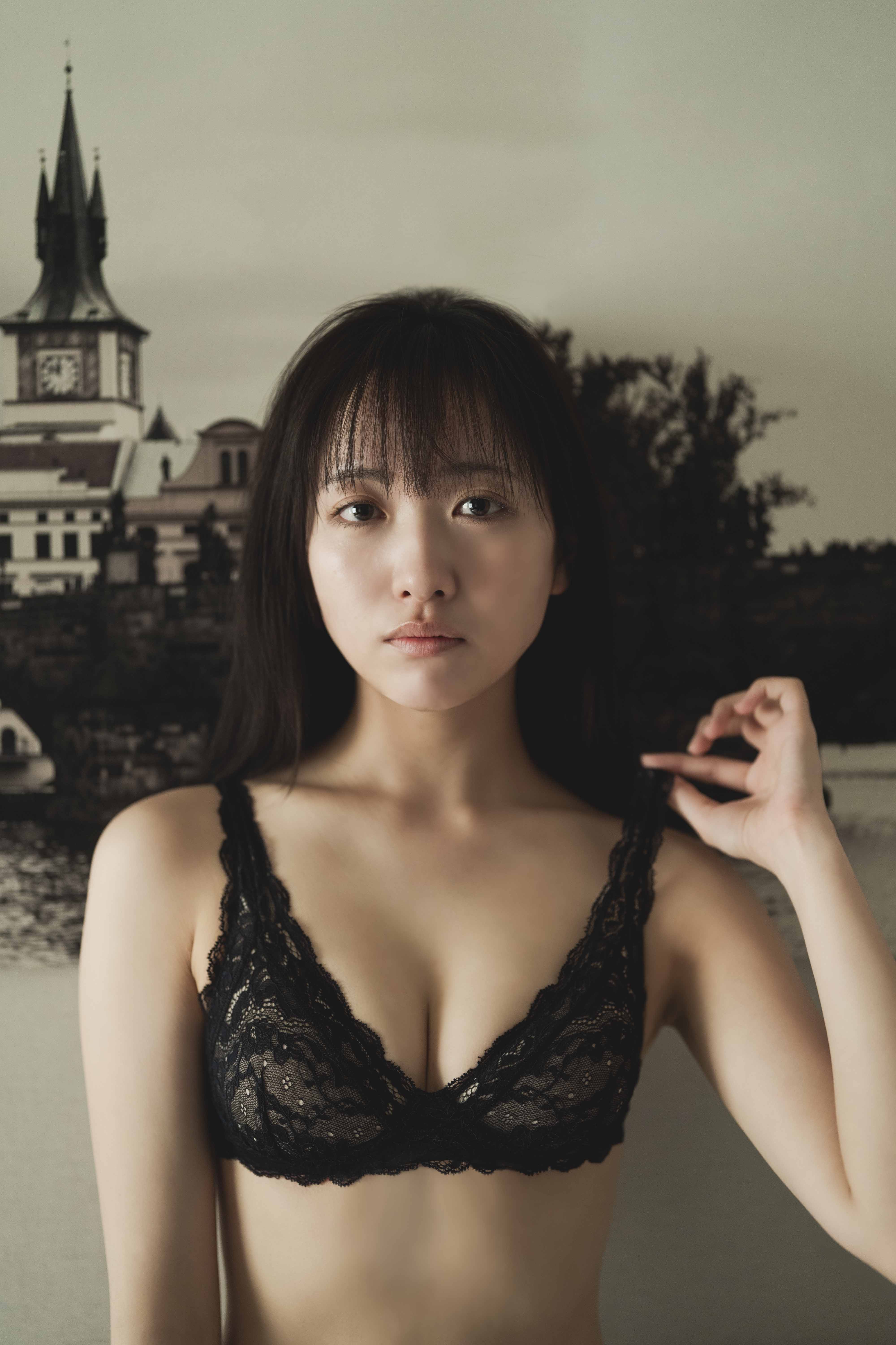 専用 石田千穂③ STU48の石田千穂、第2弾写真集発売「開放的な雰囲気の中で