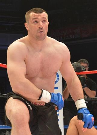 ミルコ 脳卒中で現役引退 二度と頭部に衝撃を受けることはできない サンスポ