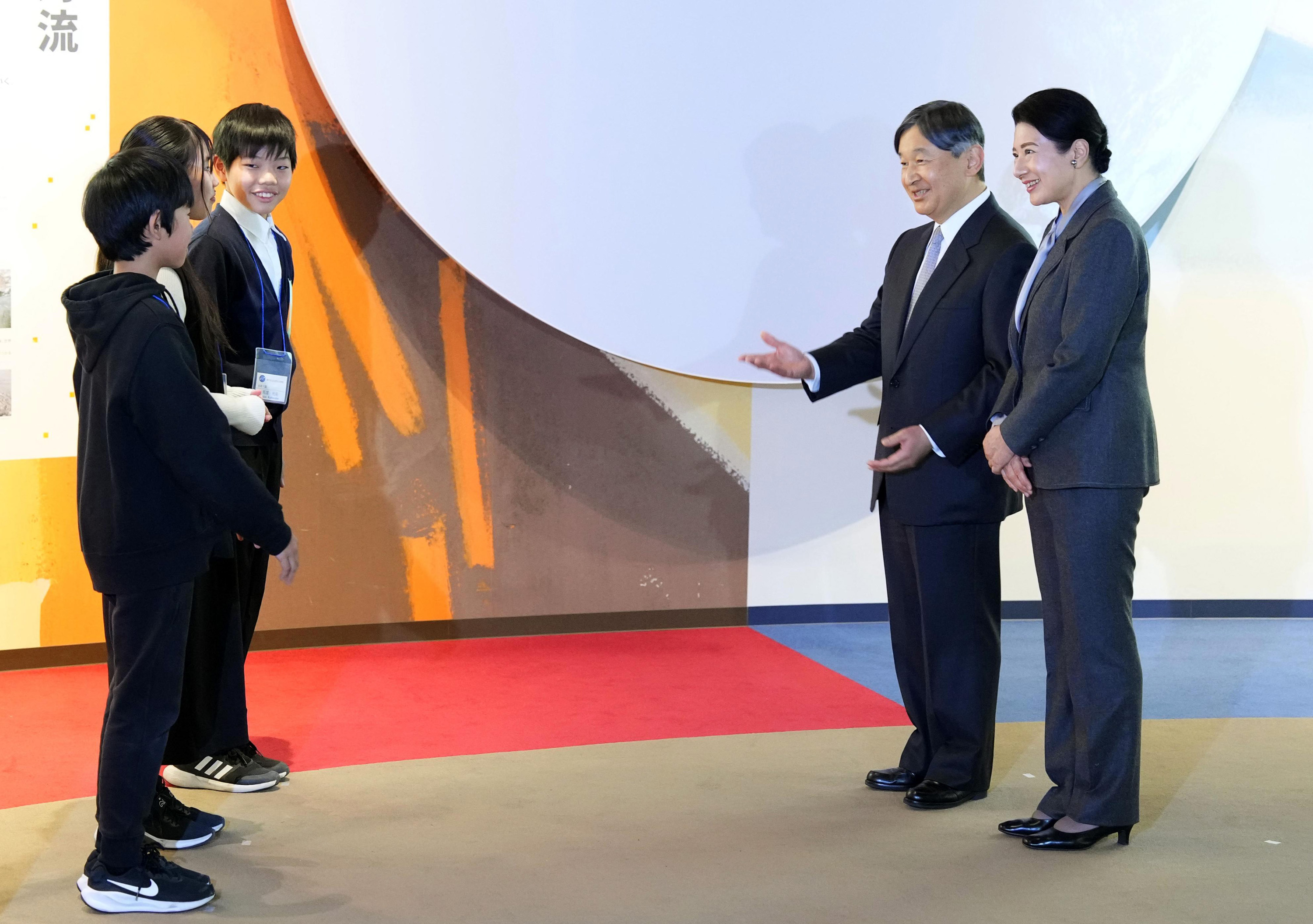 動画】天皇陛下、66歳誕生日ご会見「国民と苦楽を共に」 ご一家で冬季