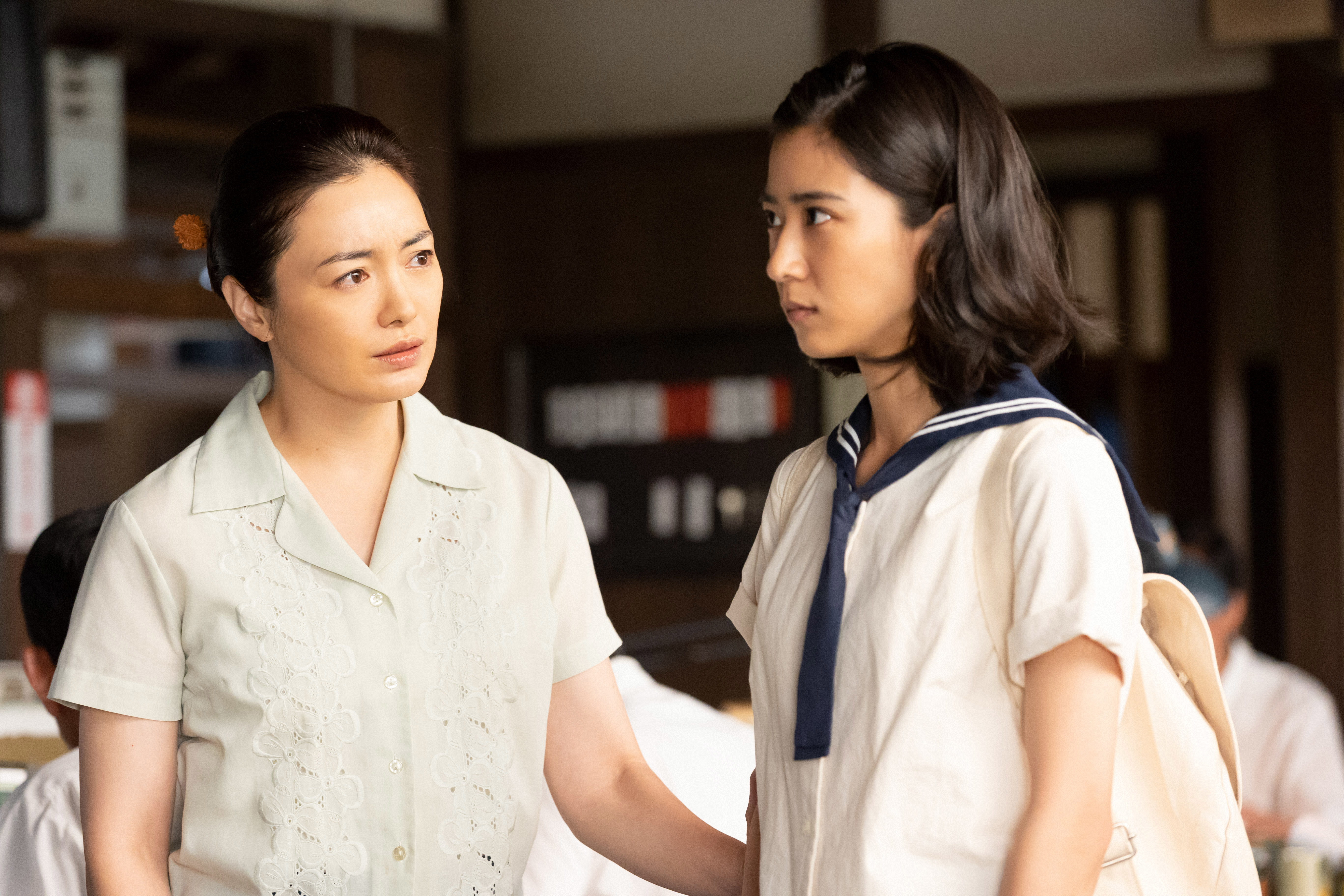 ヤンクミが目を覚まそうとした瞬間にちむどんどん 仲間由紀恵演じる優子の 自慢の娘 に視聴者 ごくせん 連想 1 2ページ イザ