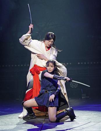今泉佑唯、主演舞台「あずみ」厳戒稽古で熱演！搬入口開放で換気