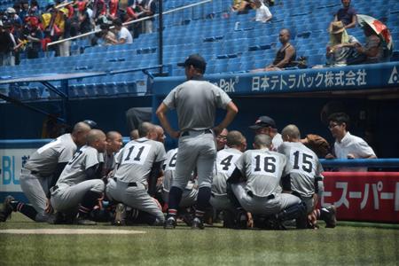 ルーキー記者さあ聖地へ 駒込 冨山監督ユニークな 笑顔指導 サンスポ