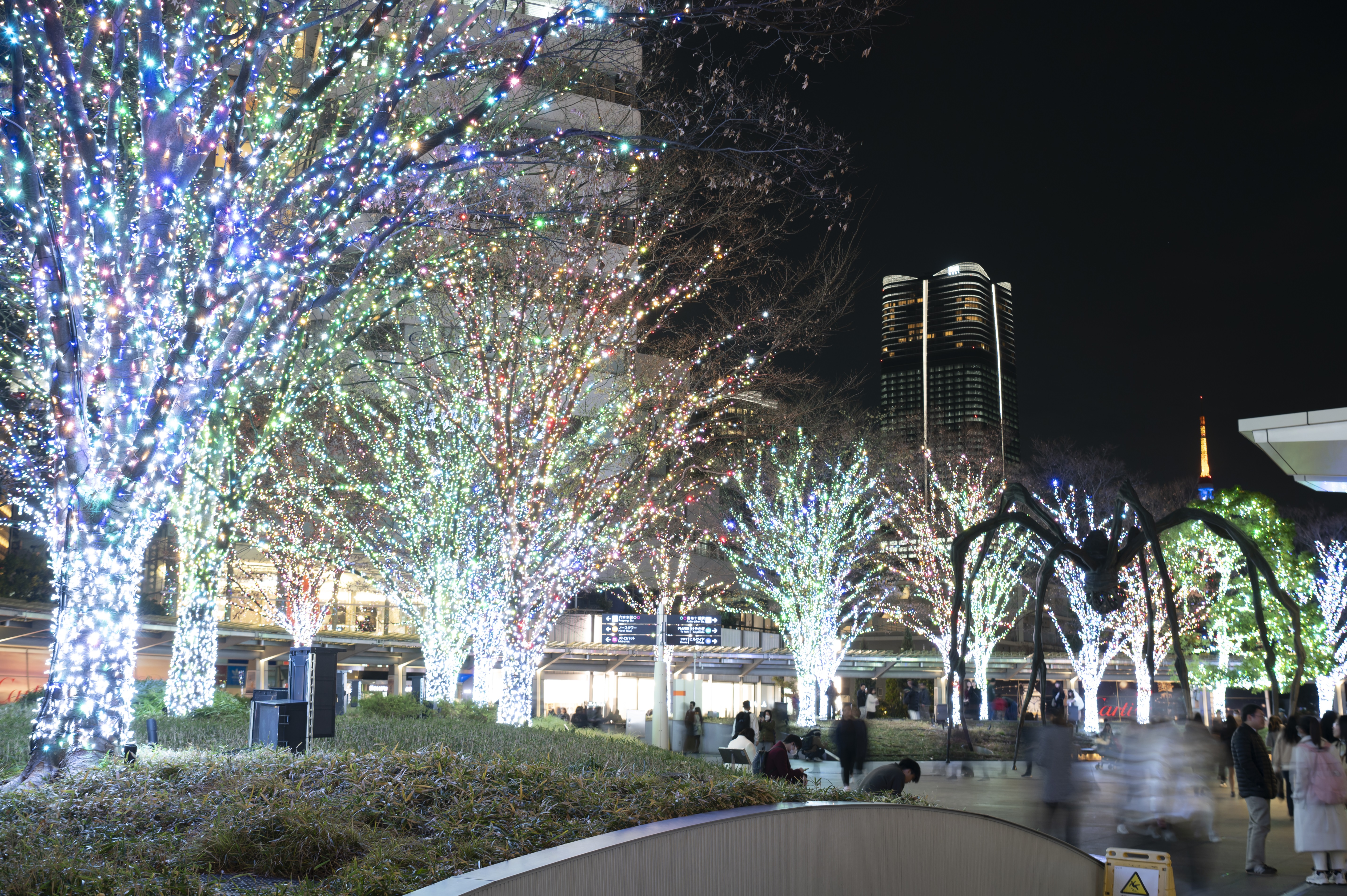 クリスマス☆イルミネーション☆B 今年も来た」クリスマスマーケットやけやき坂イルミネーションが