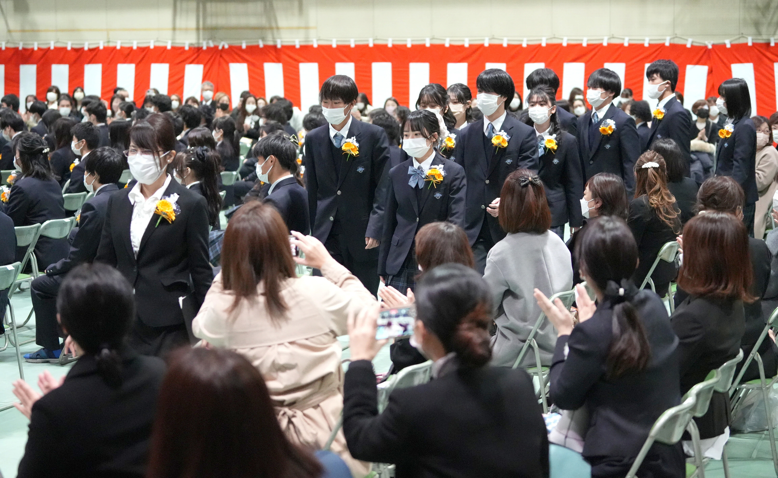 卒業 - Wikipedia, image size:3000x1842