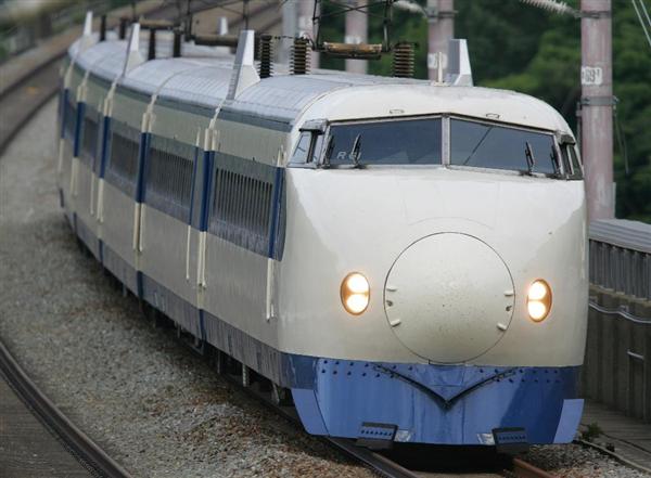 哀れ、無残…「最後の0系」新幹線、無償譲渡も7年間放置 無計画
