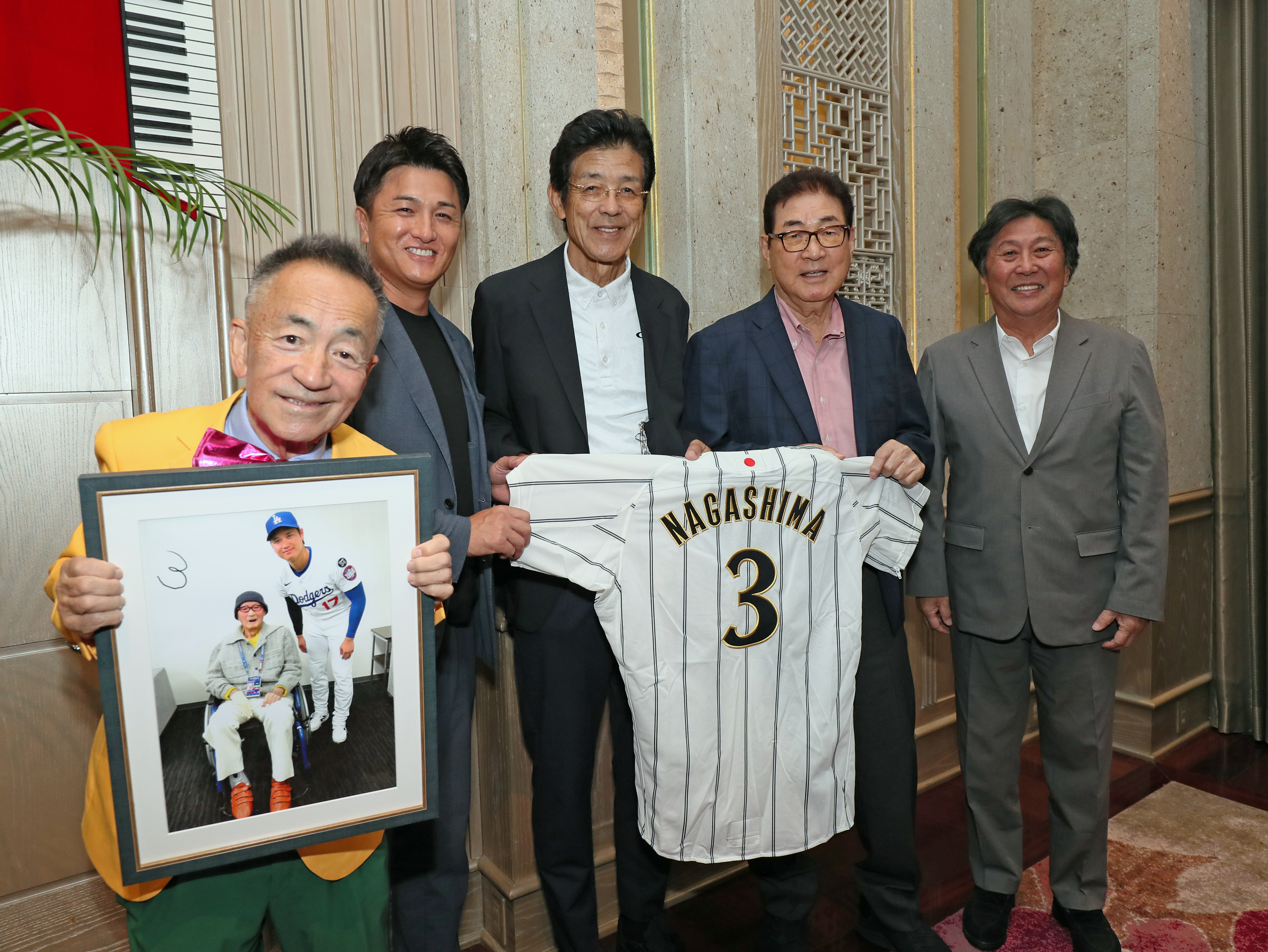 長嶋茂雄会長、松尾雄治副会長、レス・マクドナルド国際会長 直筆サイン！ 長嶋茂雄さんの命日「6月3日」が記念日に 江本孟紀氏ら有志が