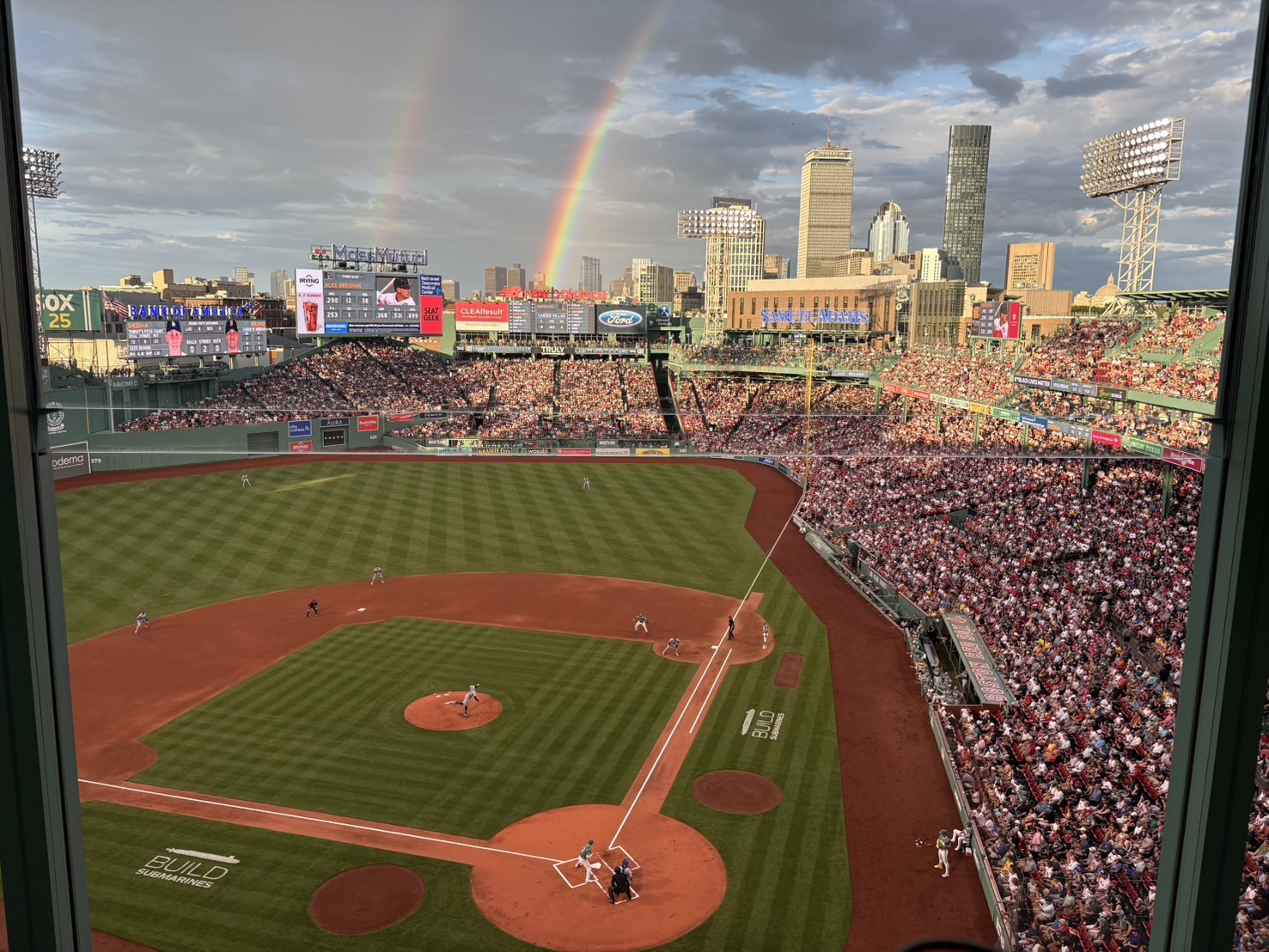 MLB】大谷翔平の第2打席はバット折られるも右前打 雨上がりのフェン