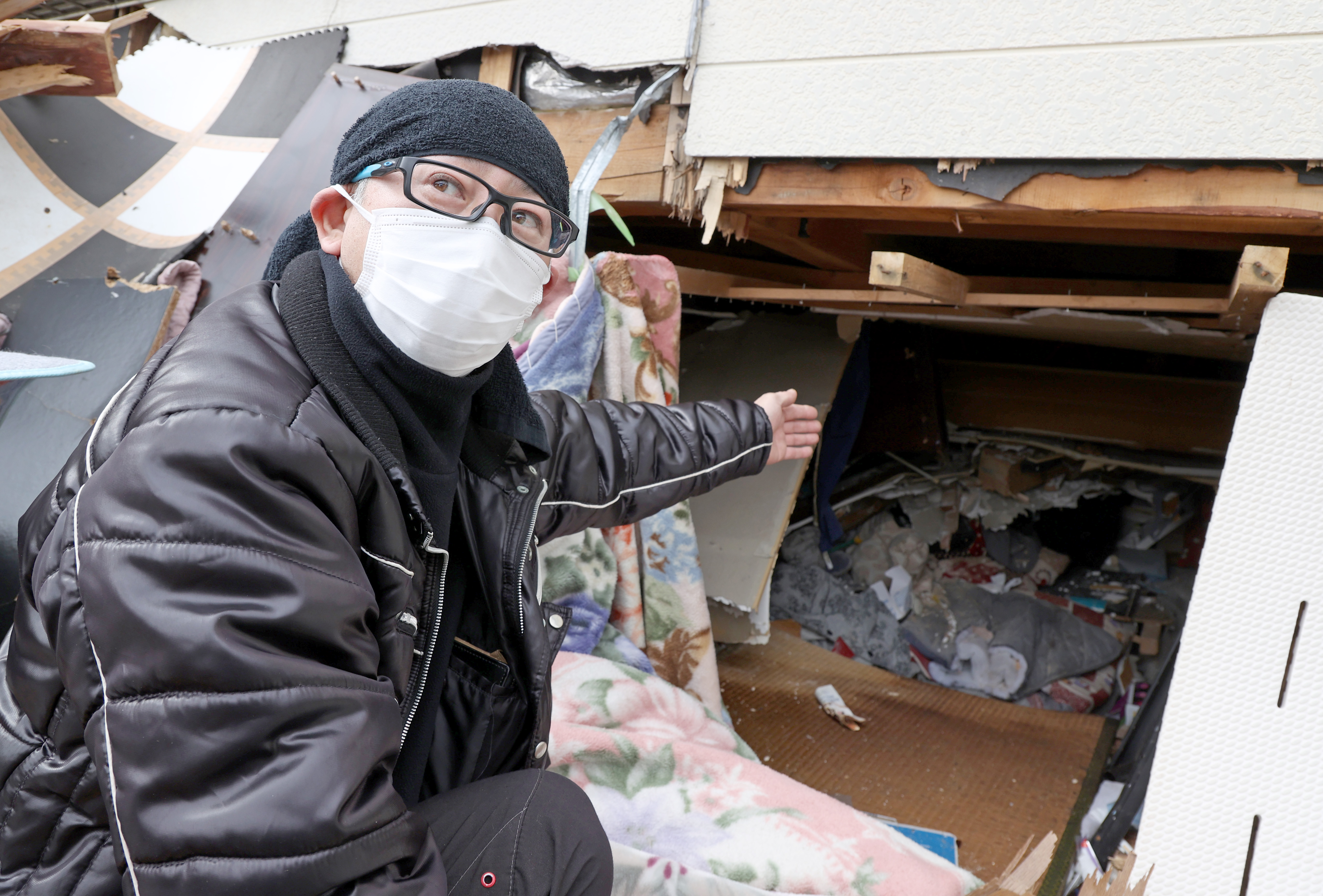 元気に生きているだけで…」両親犠牲の49歳男性、止まらぬ涙 能登半島