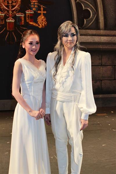 宝塚歌劇団 うれしさと不安 責任 月組新人公演主人公演じた男役スター 暁千星 1 3ページ 産経ニュース