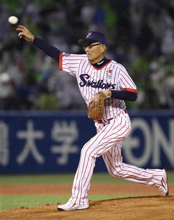 若松軍・松岡弘、古田斬り「ありがとう！！」／ヤクルトOB戦（写真