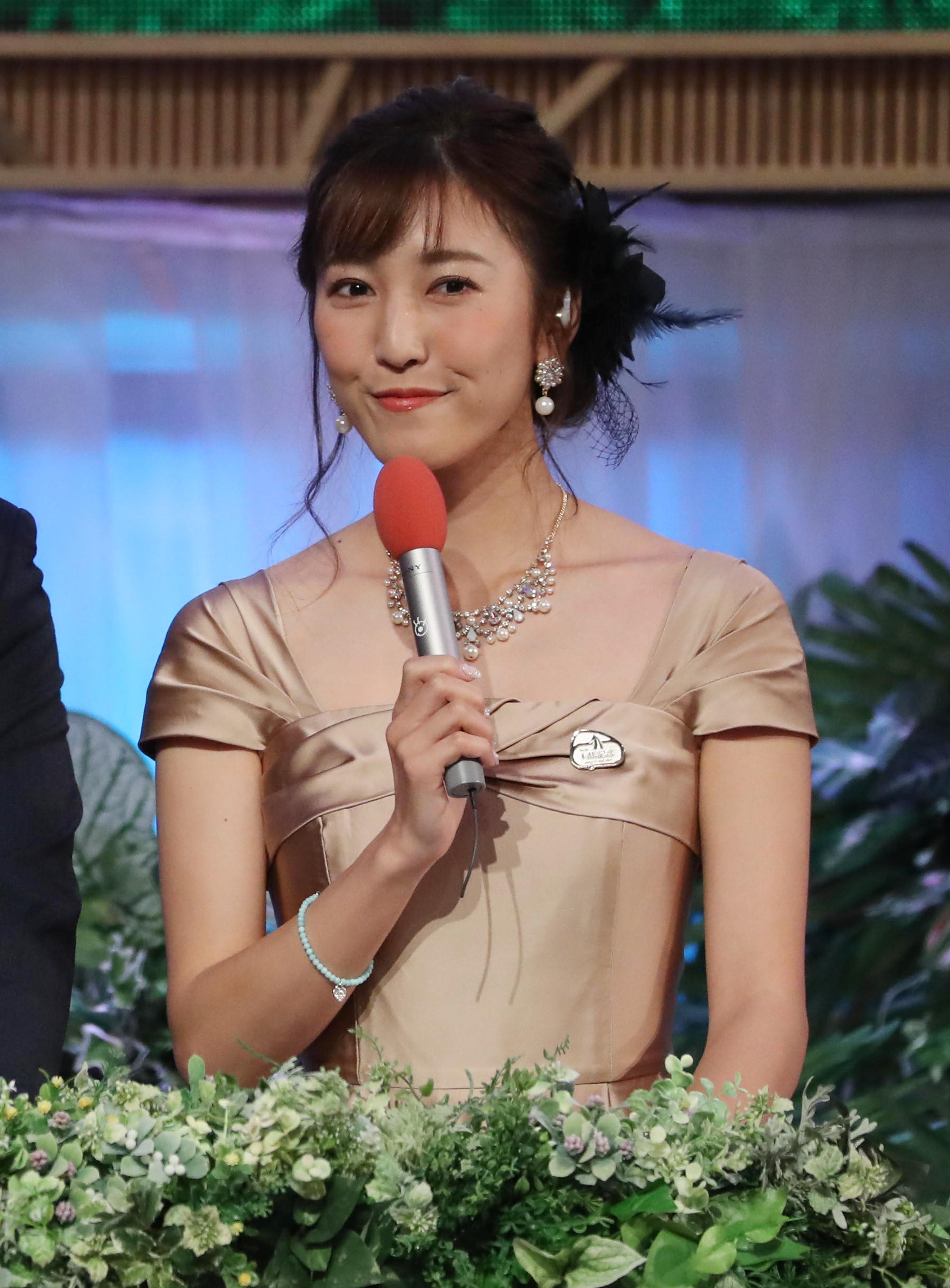 フジテレビ 小澤陽子アナの結婚相手は２０代会社経営者 インスタでも結婚報告 ドキドキしながら ２人でオンエアを見届けました サンスポ