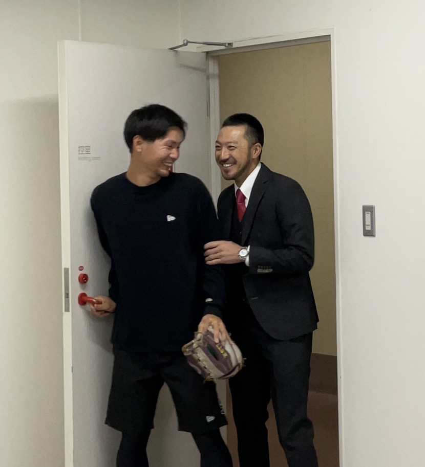 広島・菊池涼介、ヤクルト・村上宗隆から「守備を教えてくださいよ」