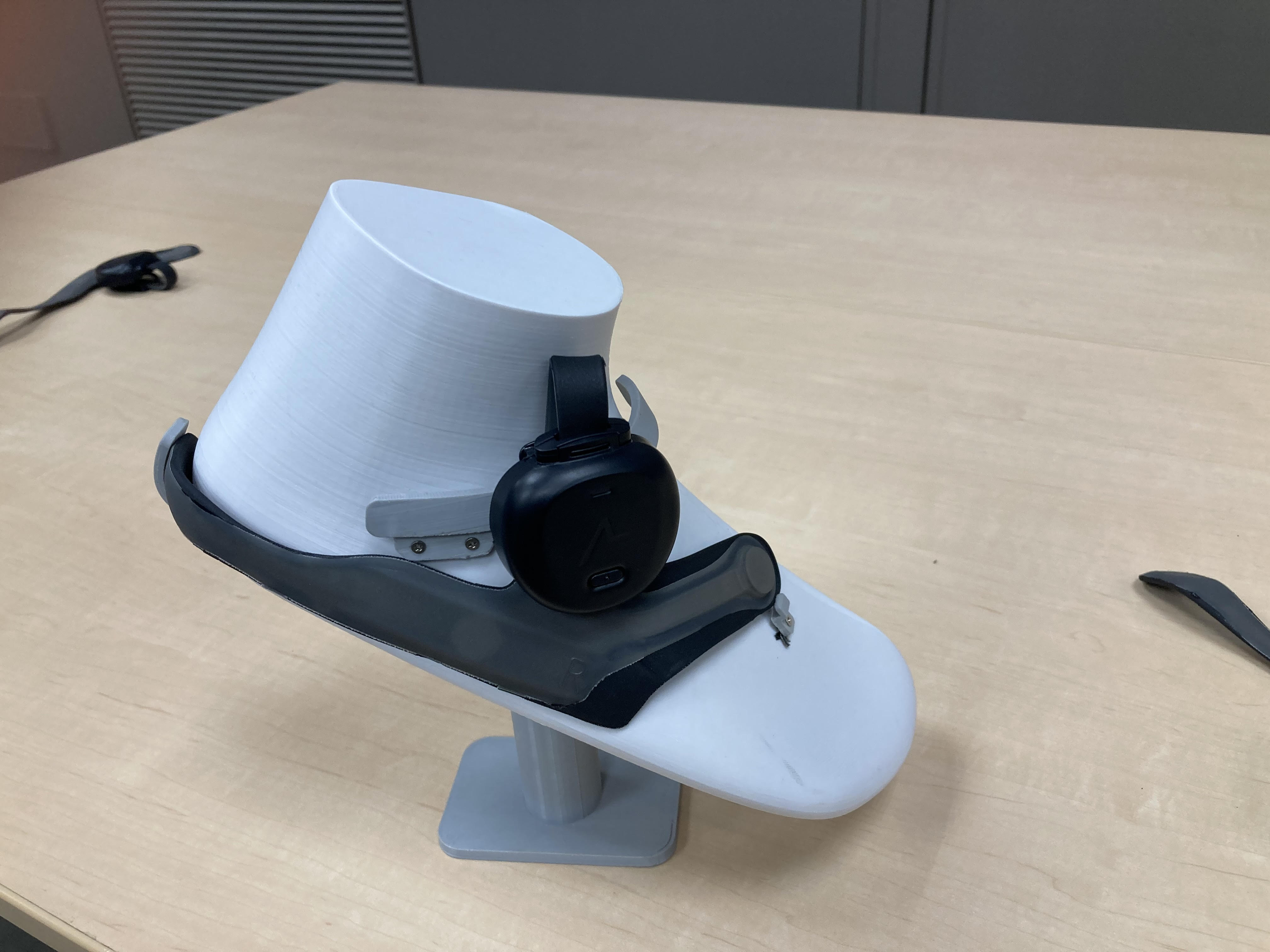 靴にナビ機器、スマホで目的地設定…視覚障害者を振動で誘導 ホンダ発 