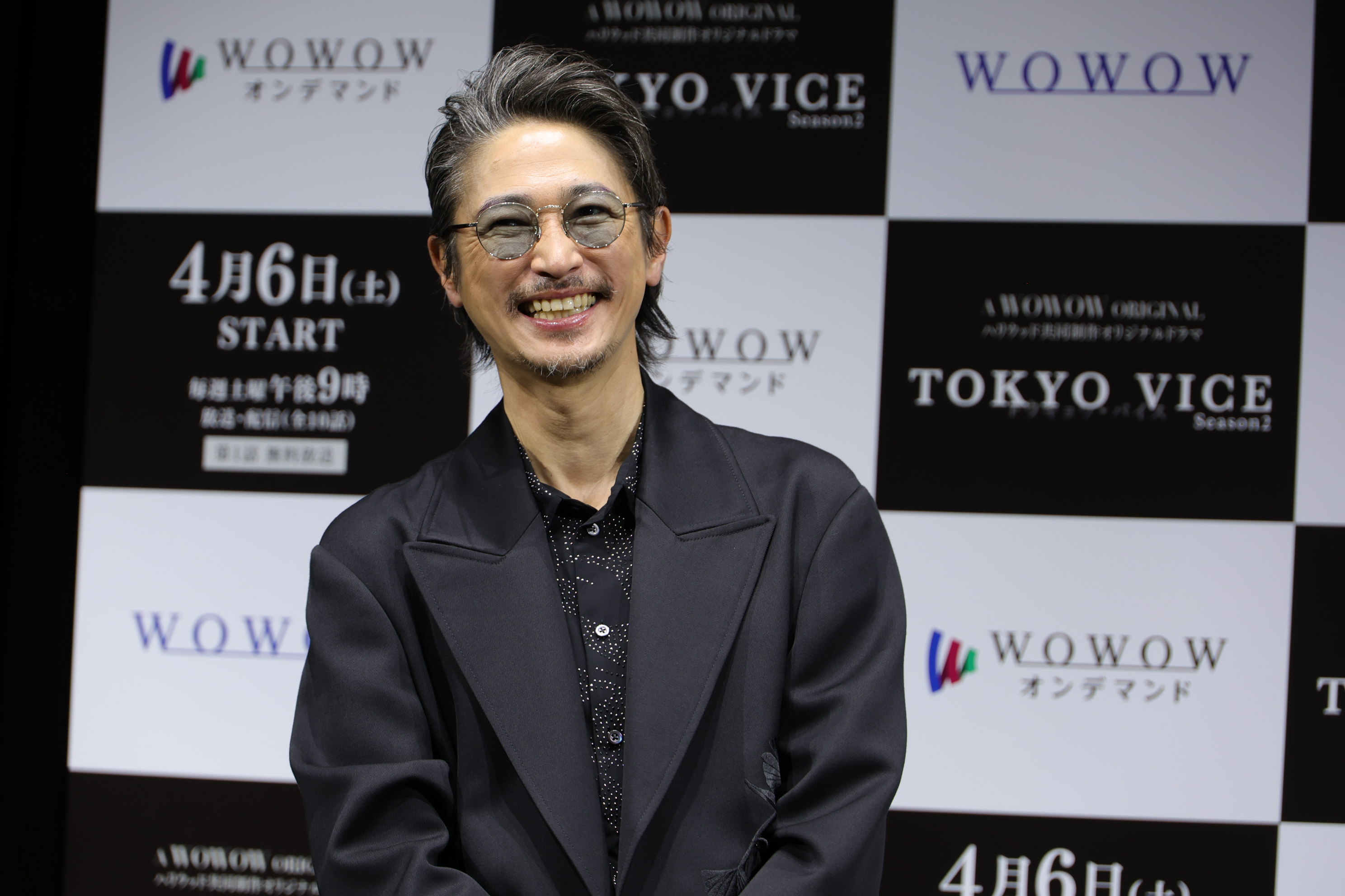 窪塚洋介、超高層ビルでブラックジョーク飛ばす「この高さは無理ですわ