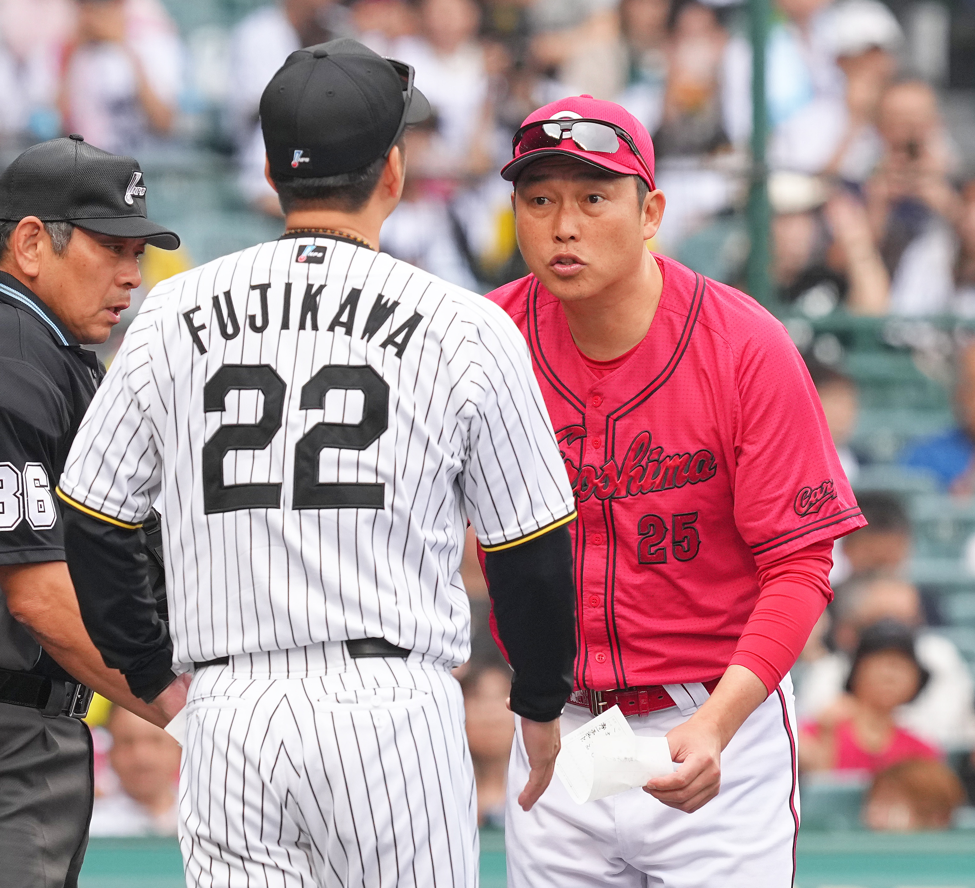 甘口辛口】続投決まった広島・新井貴浩監督、敵将への謝罪なんて不要