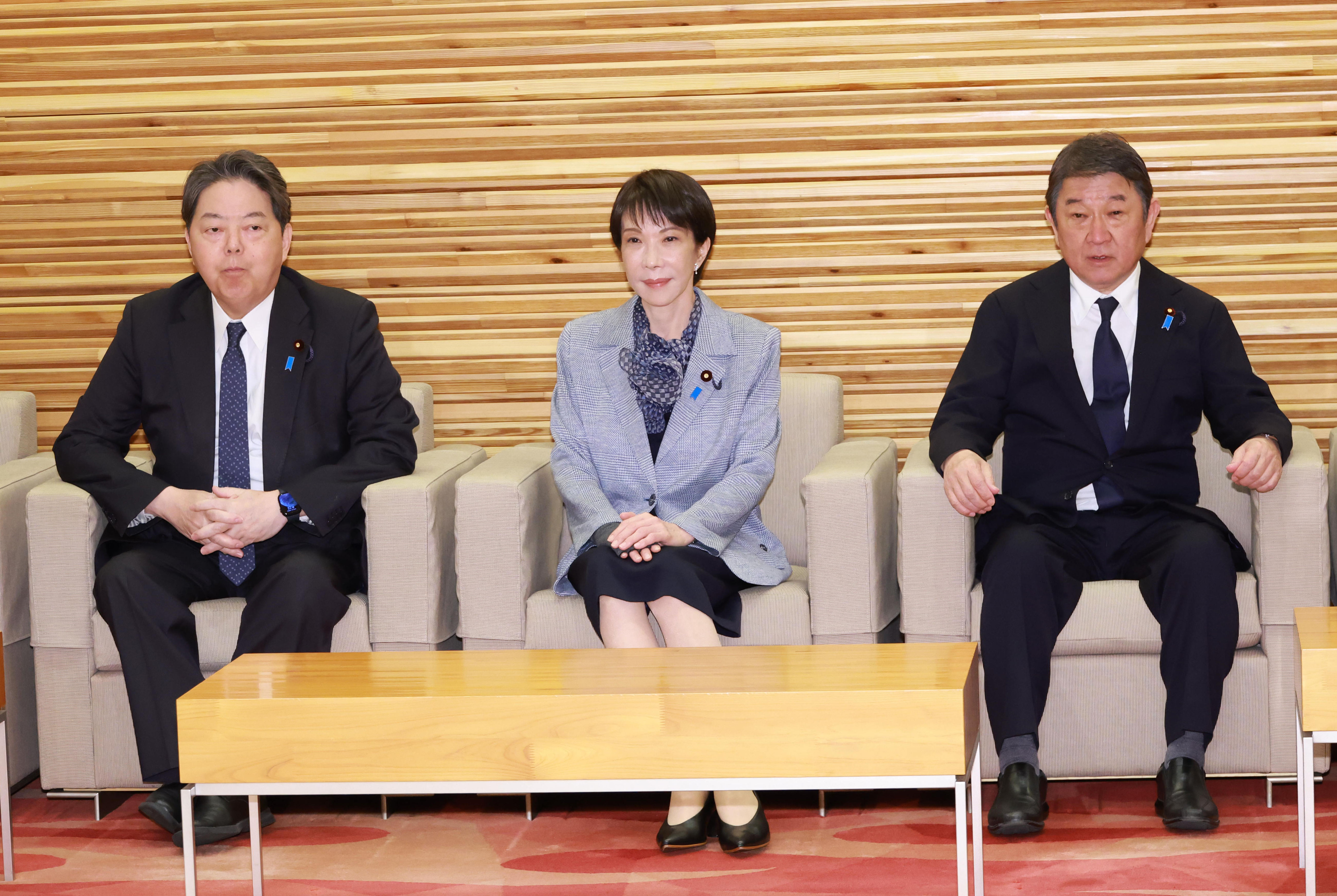 口座売買を厳罰化し「送金バイト」を規制 政府がマネロン対策の改正