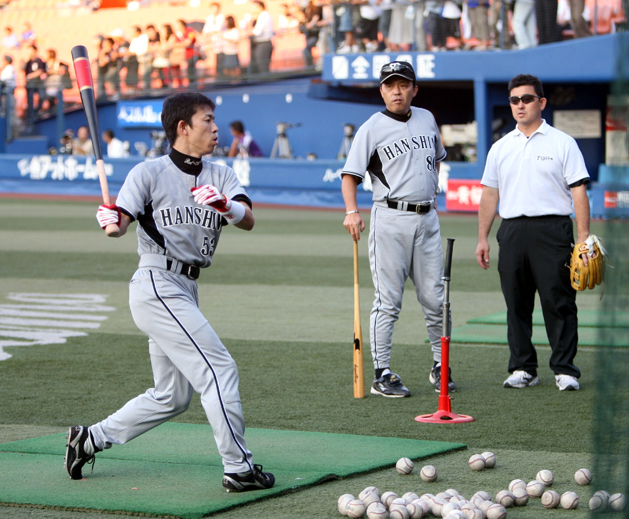 阪神タイガース 岡田 彰布 復刻 ミズノ製 ユニフォーム #16 サイズL - 野球