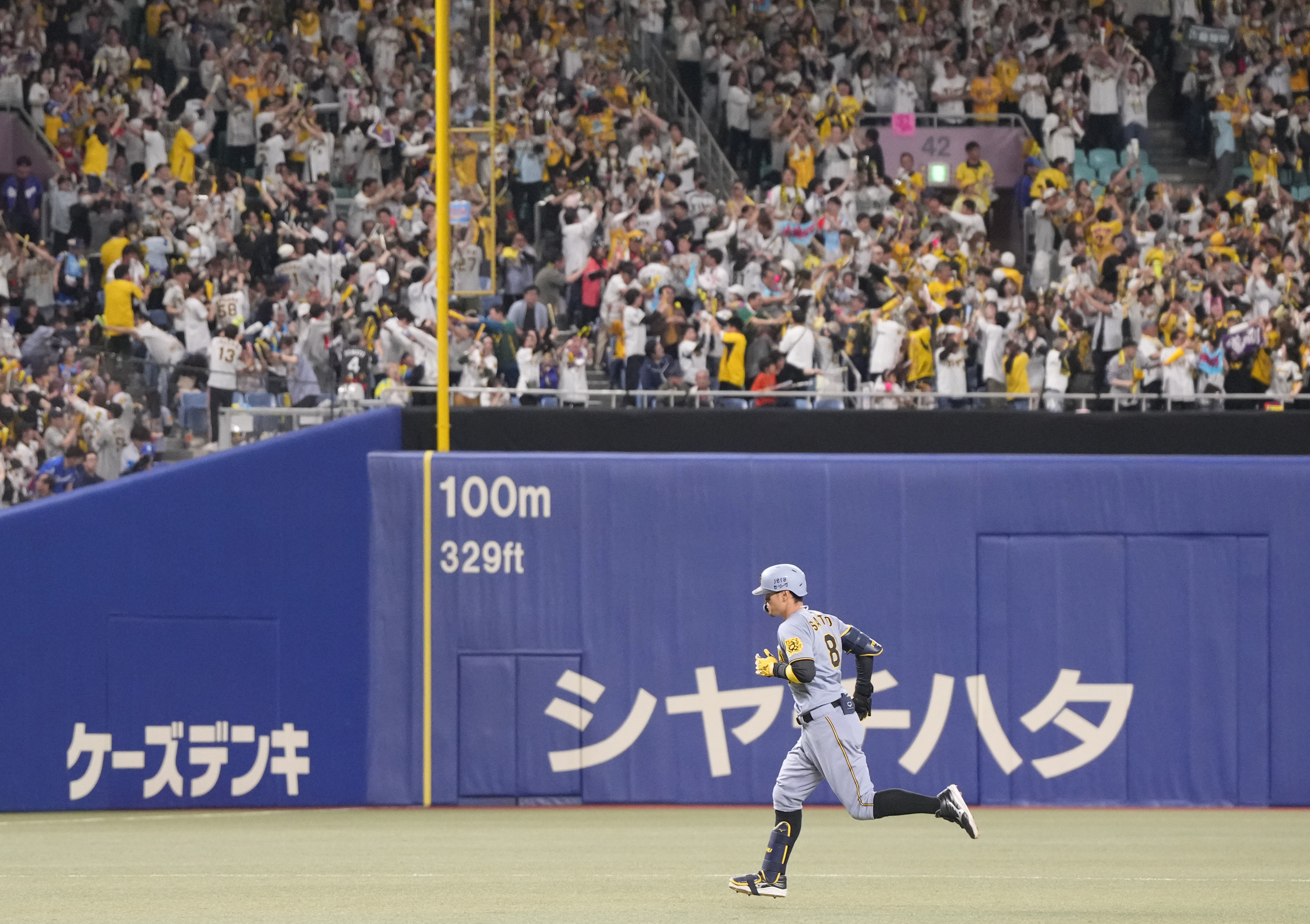 浜中治以来！ 阪神・佐藤輝明、両リーグ最速10号 - サンスポ