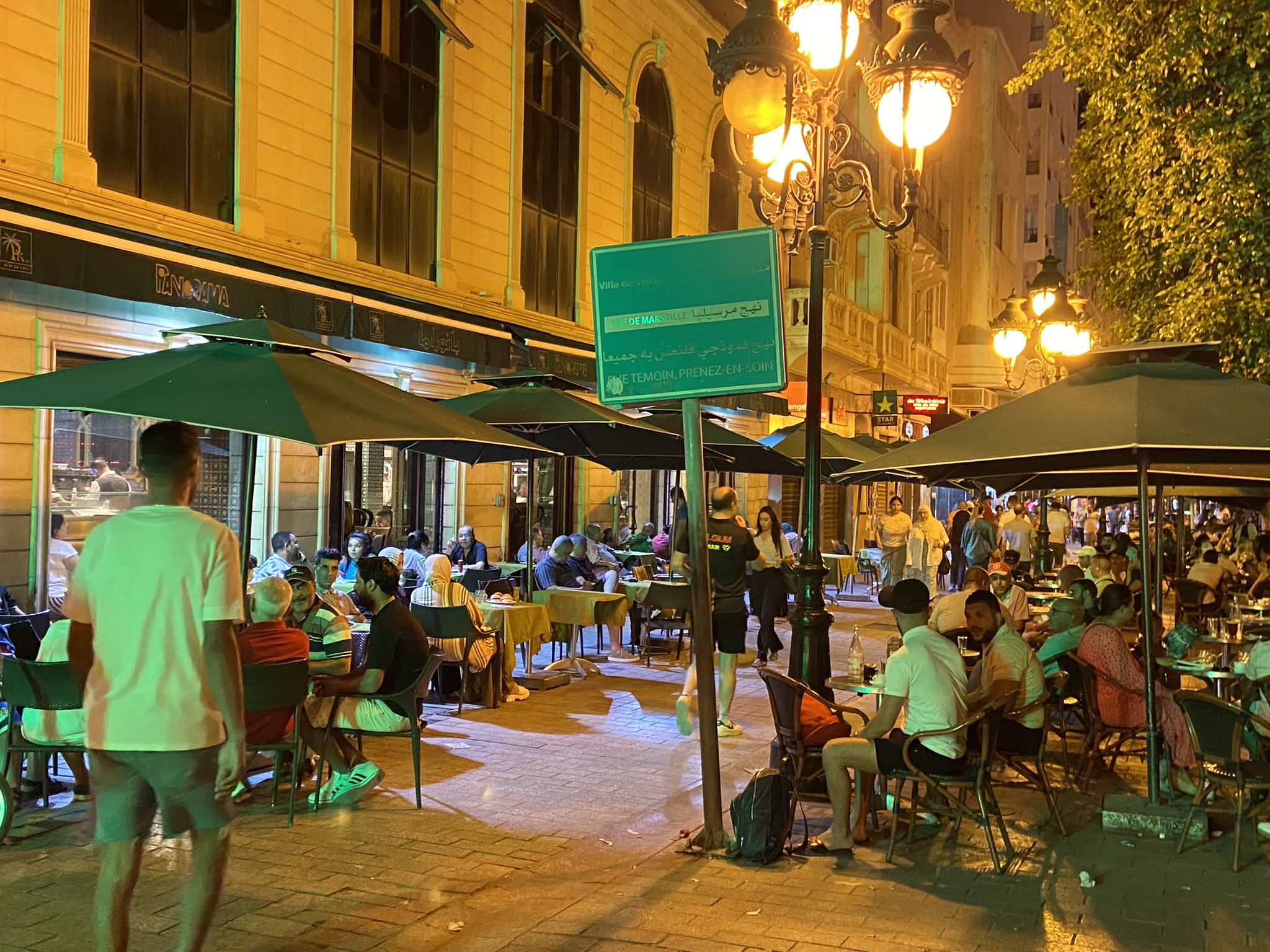 アフリカウオッチ】救世主か独裁者か 優等生チュニジアの強権大統領