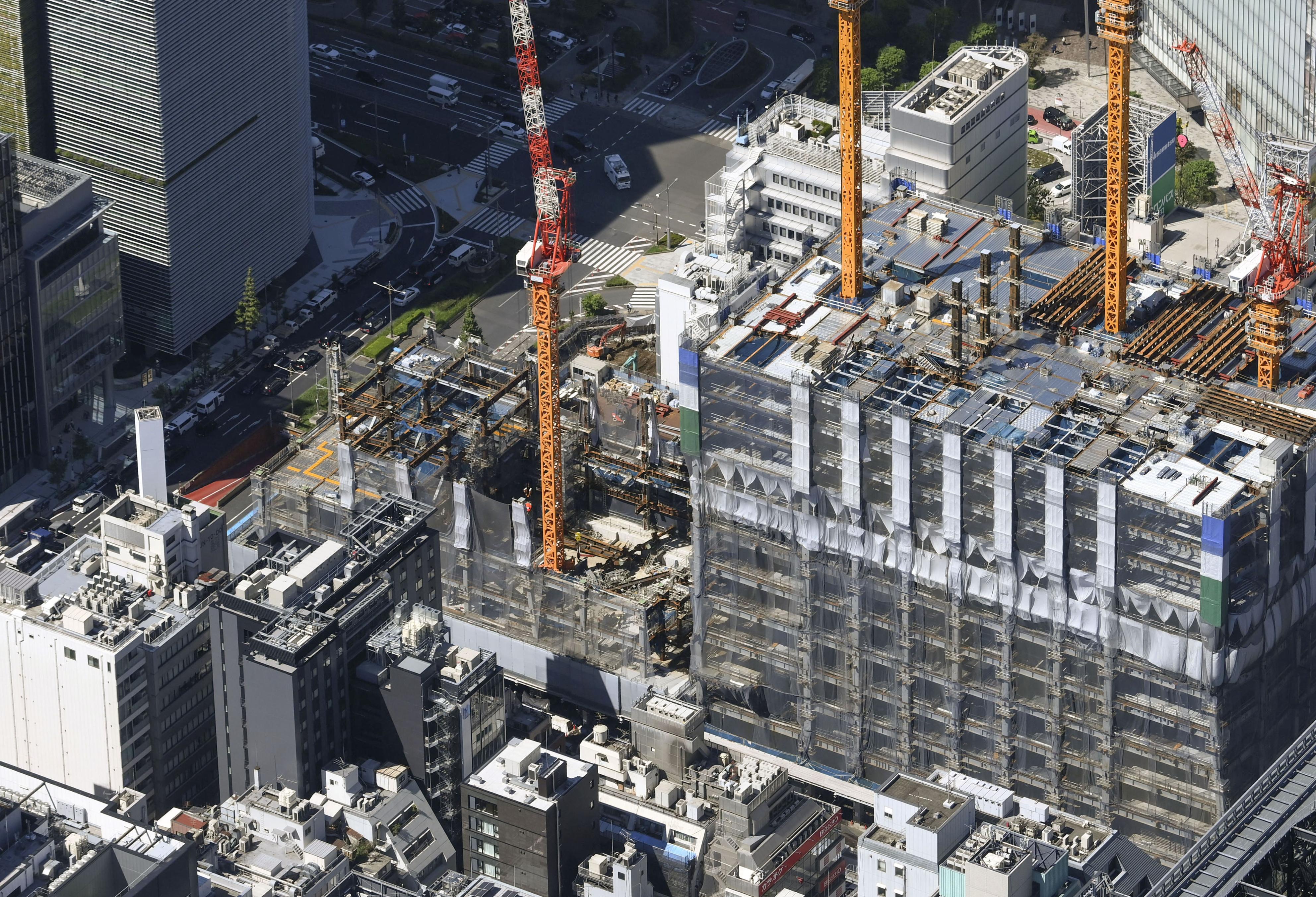 オフィス街が騒然、地響きで建物揺れる「まさか」 東京・八重洲