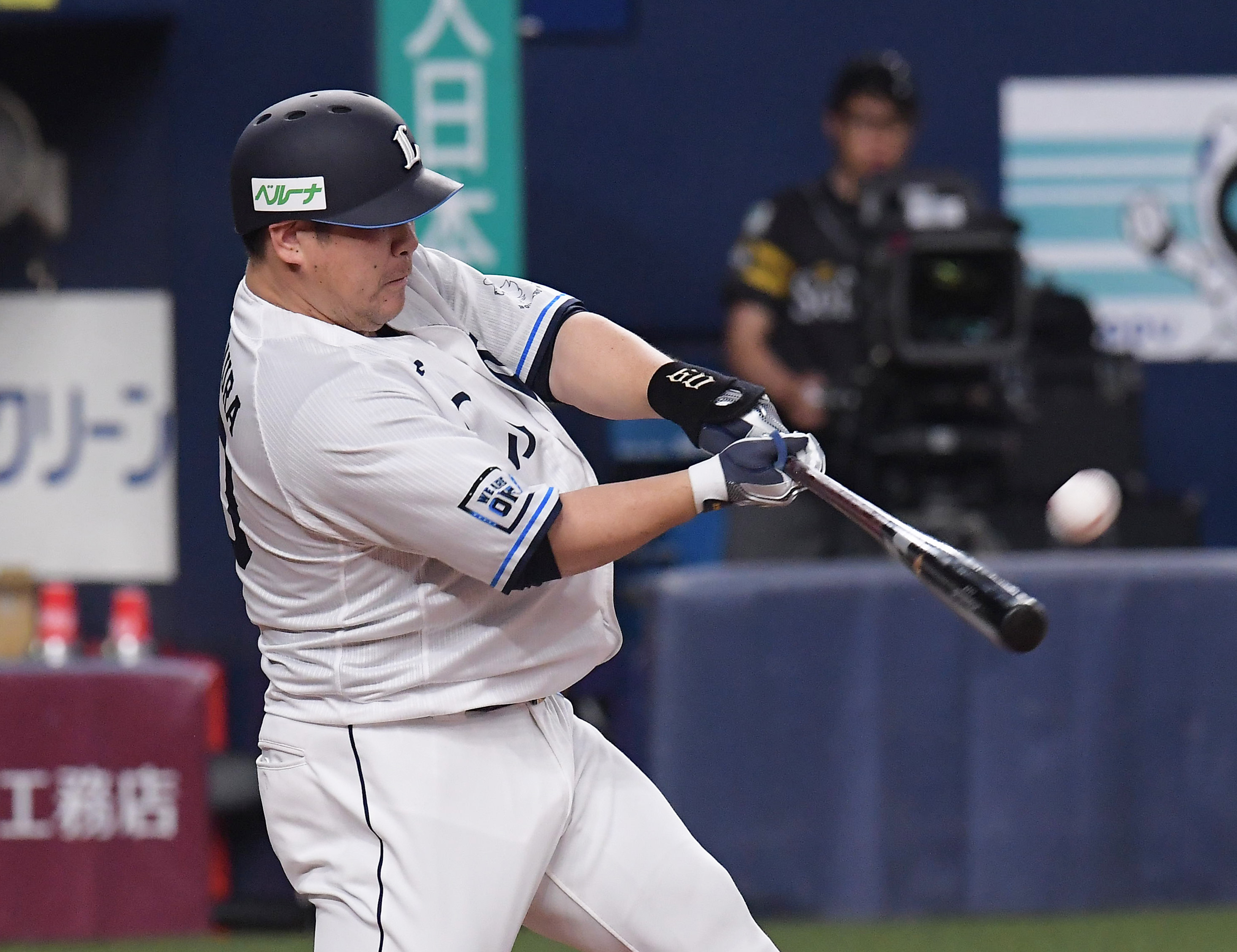西武中村剛也 中村剛也 選手、打った瞬間それとわかる先制弾！ #つぶらな瞳