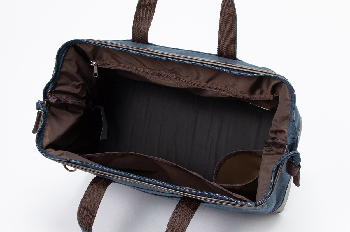 豊岡の熟練職人が手掛ける、国内旅行に最適なサイズのボストンバッグ