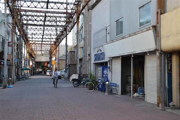 ロケ地巡りの旅 セーラー服と機関銃 卒業 高崎 中央銀座商店街 昭和の雰囲気漂うアーケード 大雪被害後も人気衰えず 1 2ページ 産経ニュース