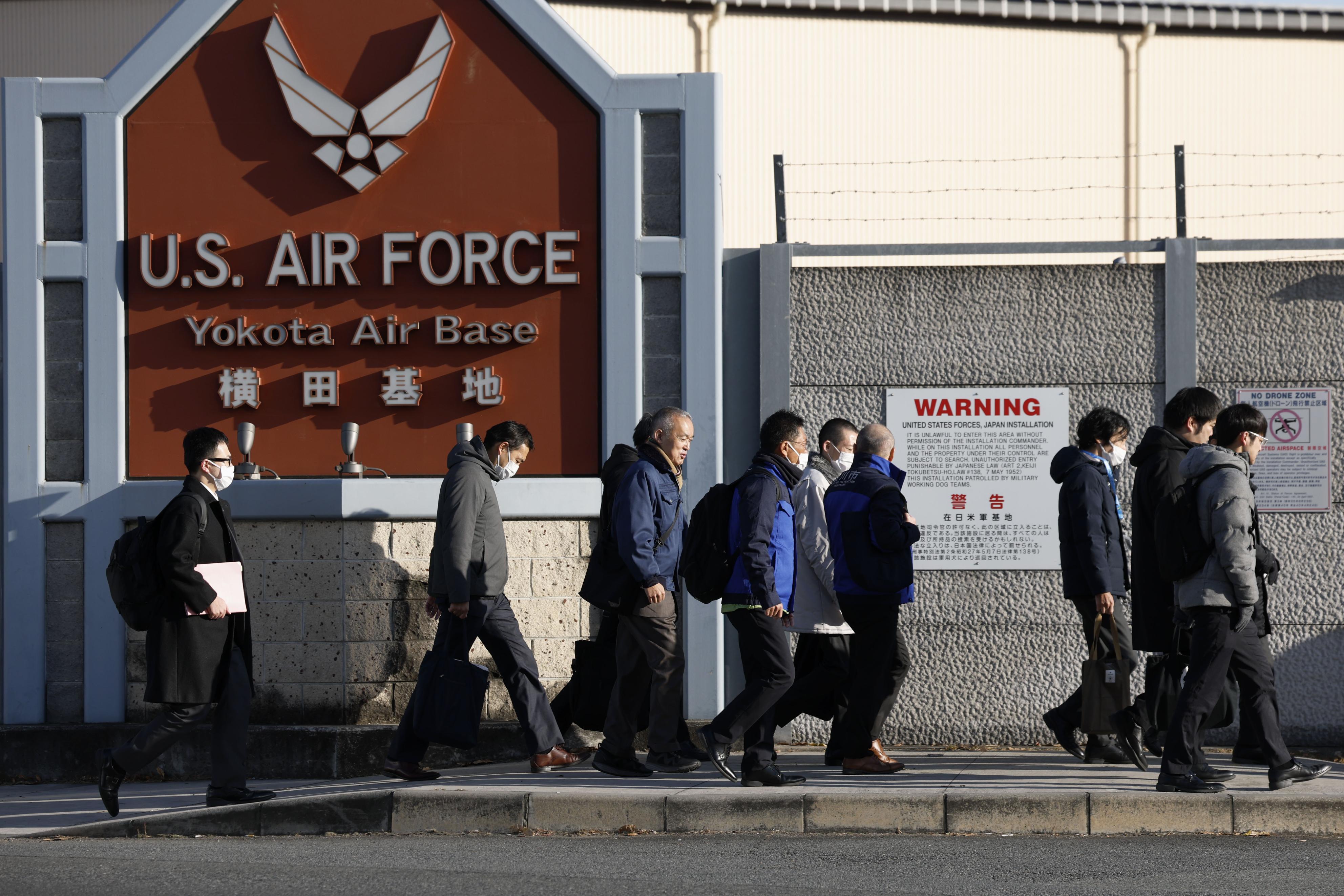 PFAS流出、防衛省など米軍横田基地に立ち入り 日米共同調査で対策の